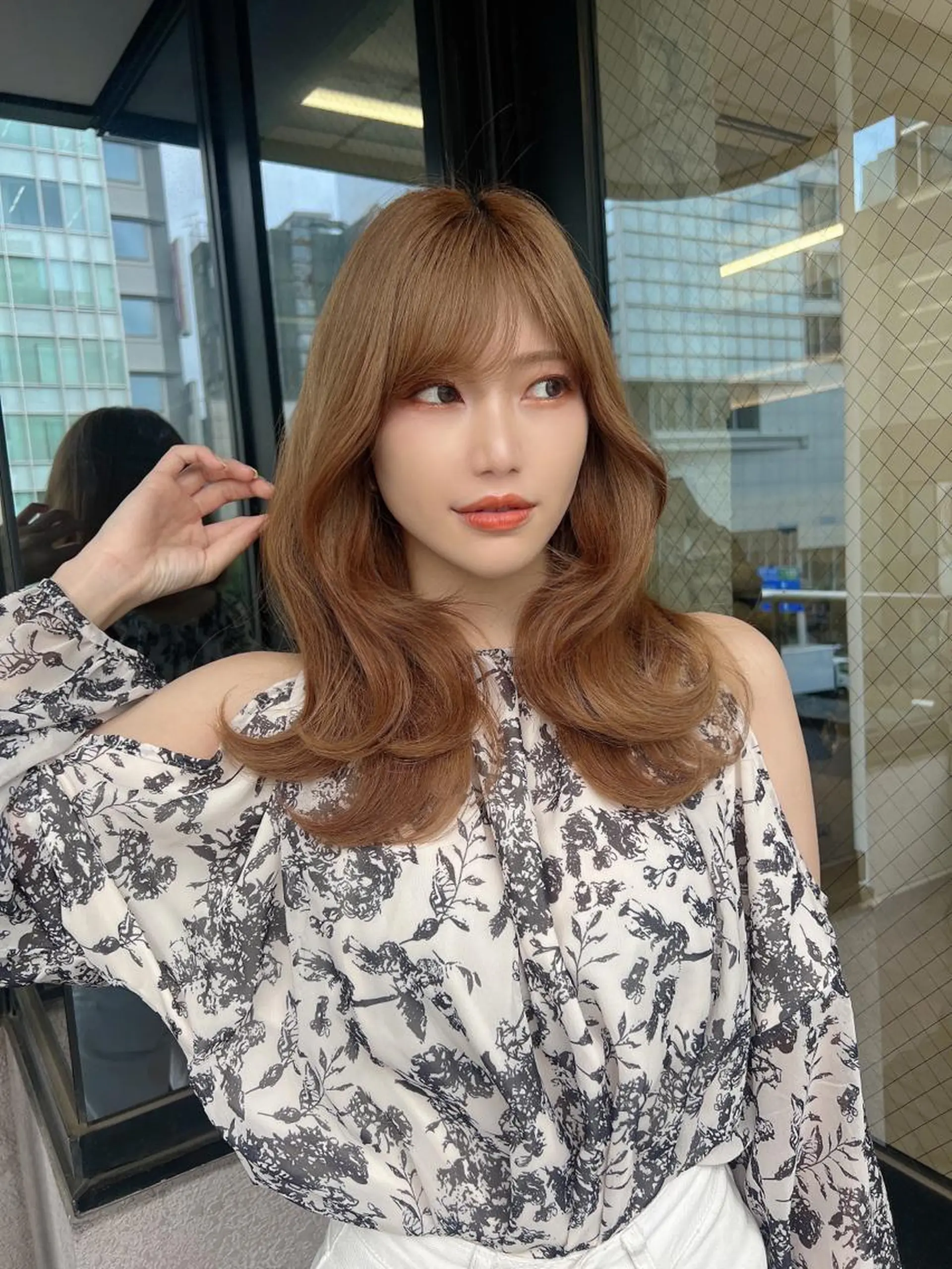 セミロング カラー 韓国ヘア♡ 顔まわりカットayaのヘアスタイル