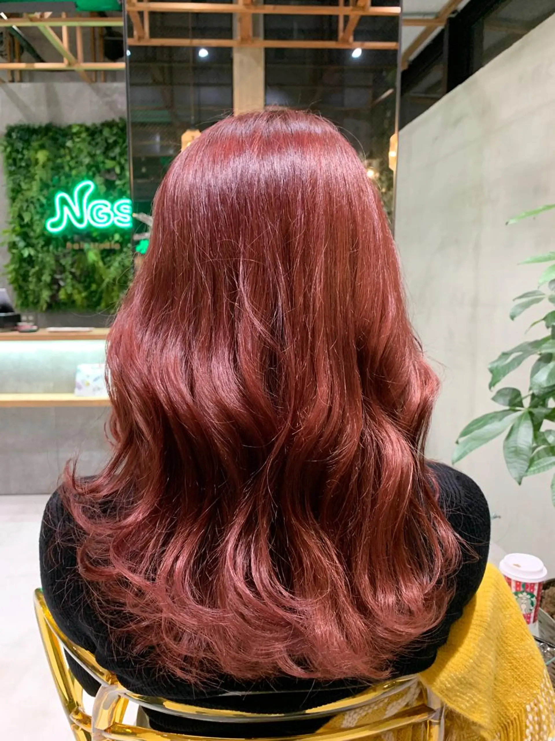 ロング カラー レッドカラー ヘアカラー トリートメント N.G.S(ナージス)所属・🌟髪質改善/透明感 🌟代表RYOのヘアスタイル