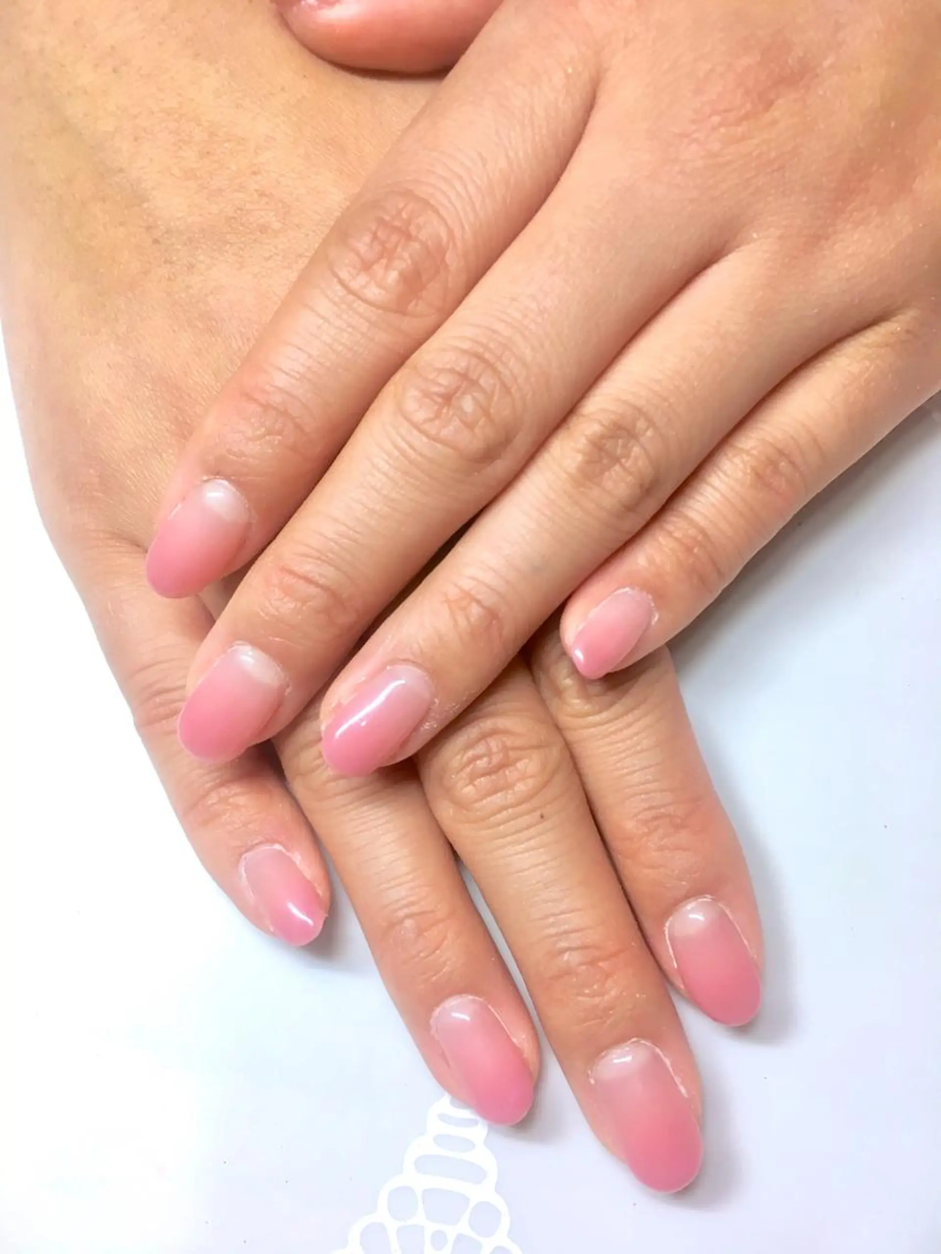 ネイル 新宿ネイルサロン ジェミディローサのネイルデザイン