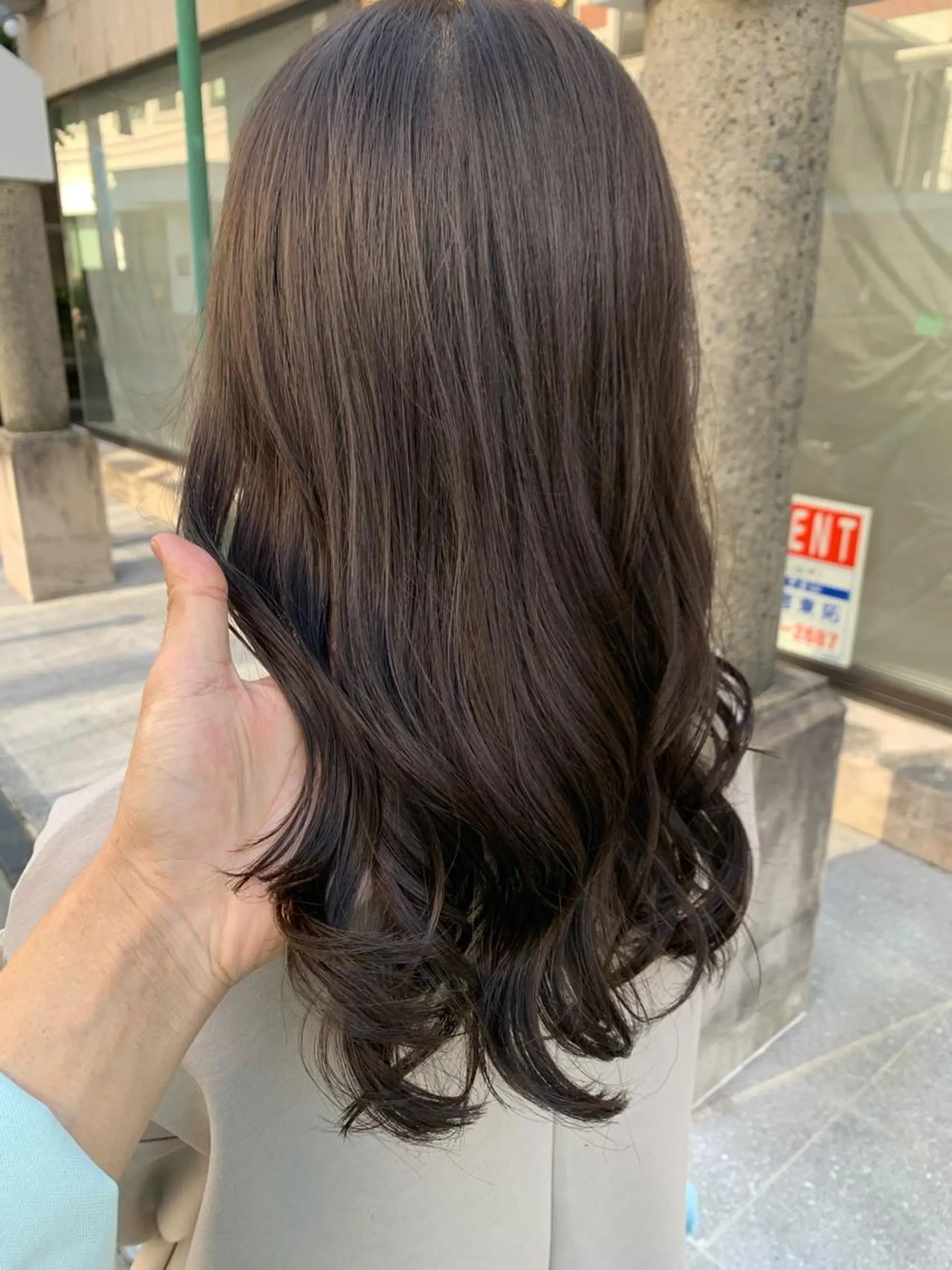 ミディアム アッシュ カット ヘアカラー トリートメント 高橋 一矢のヘアスタイル