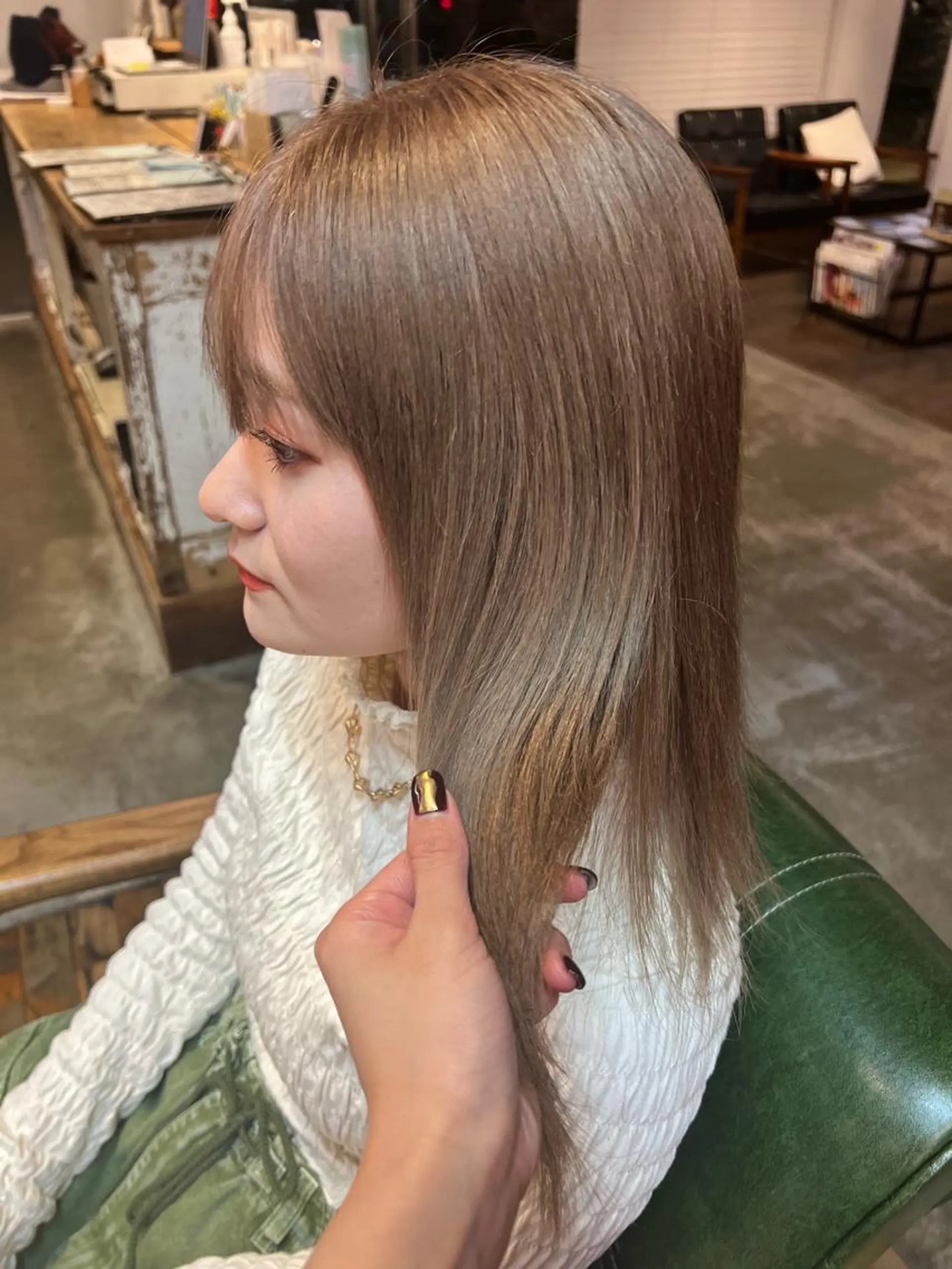 ミディアム ヘアカラー トリートメント SATO RISAのヘアスタイル
