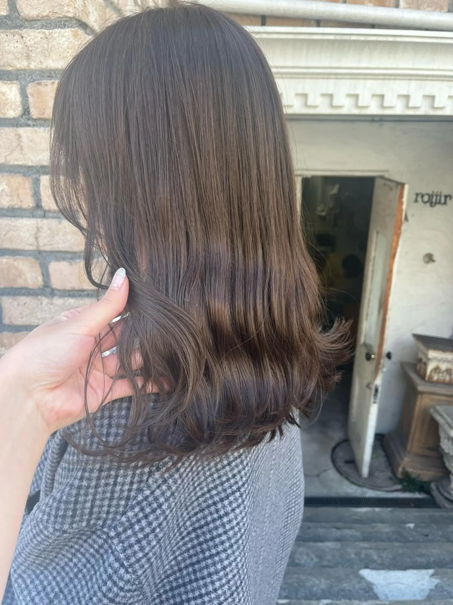 ミディアム カラー パーマ ベージュカラー グレージュ ミルクティーベージュ オリーブベージュ カット ヘアカラー トリートメント レイヤー/グレージュ 🤍奥開梨恵のヘアスタイル