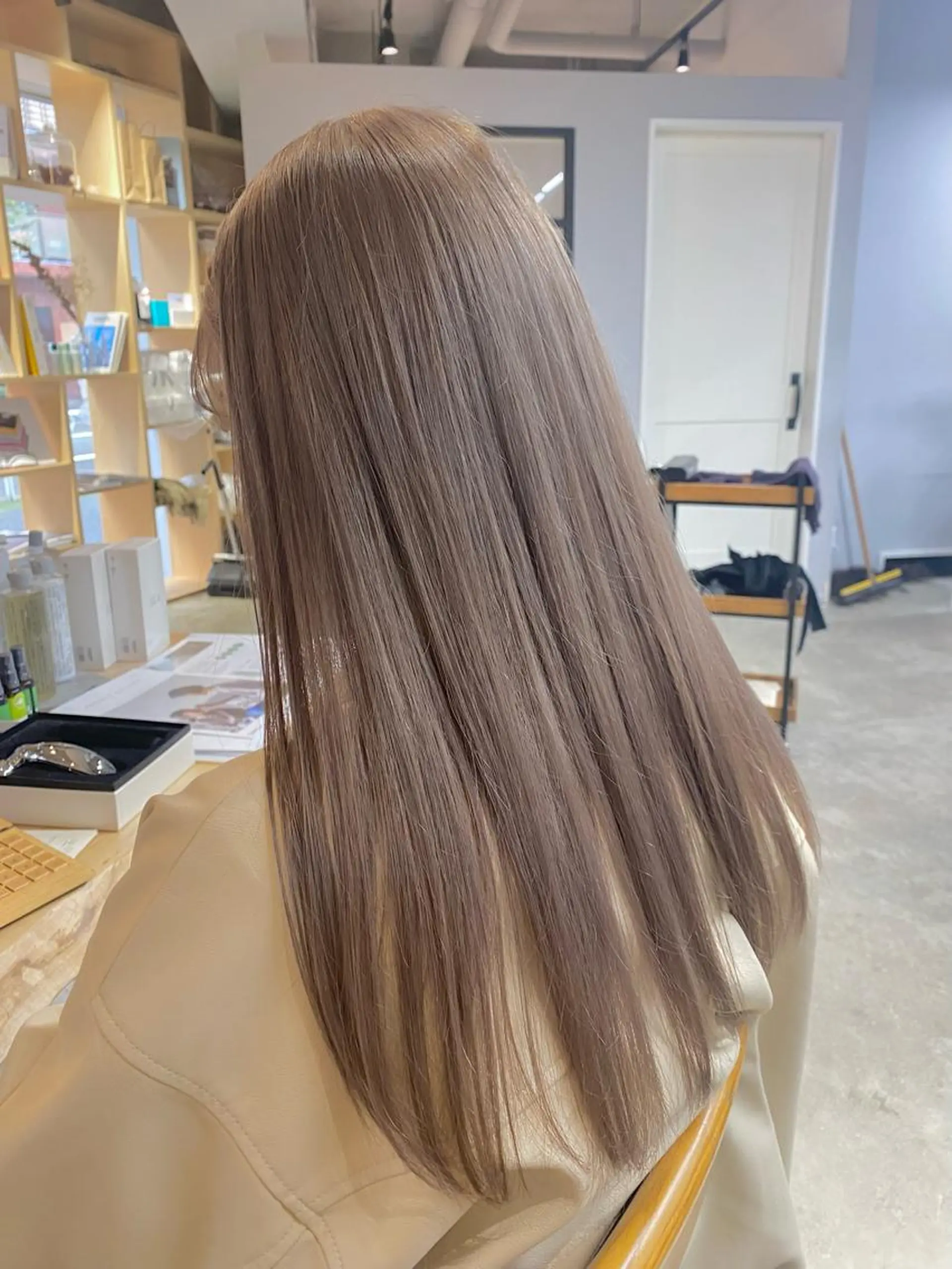 ロング カラー カット ヘアカラー コマツリサ ROCCO eastのヘアスタイル