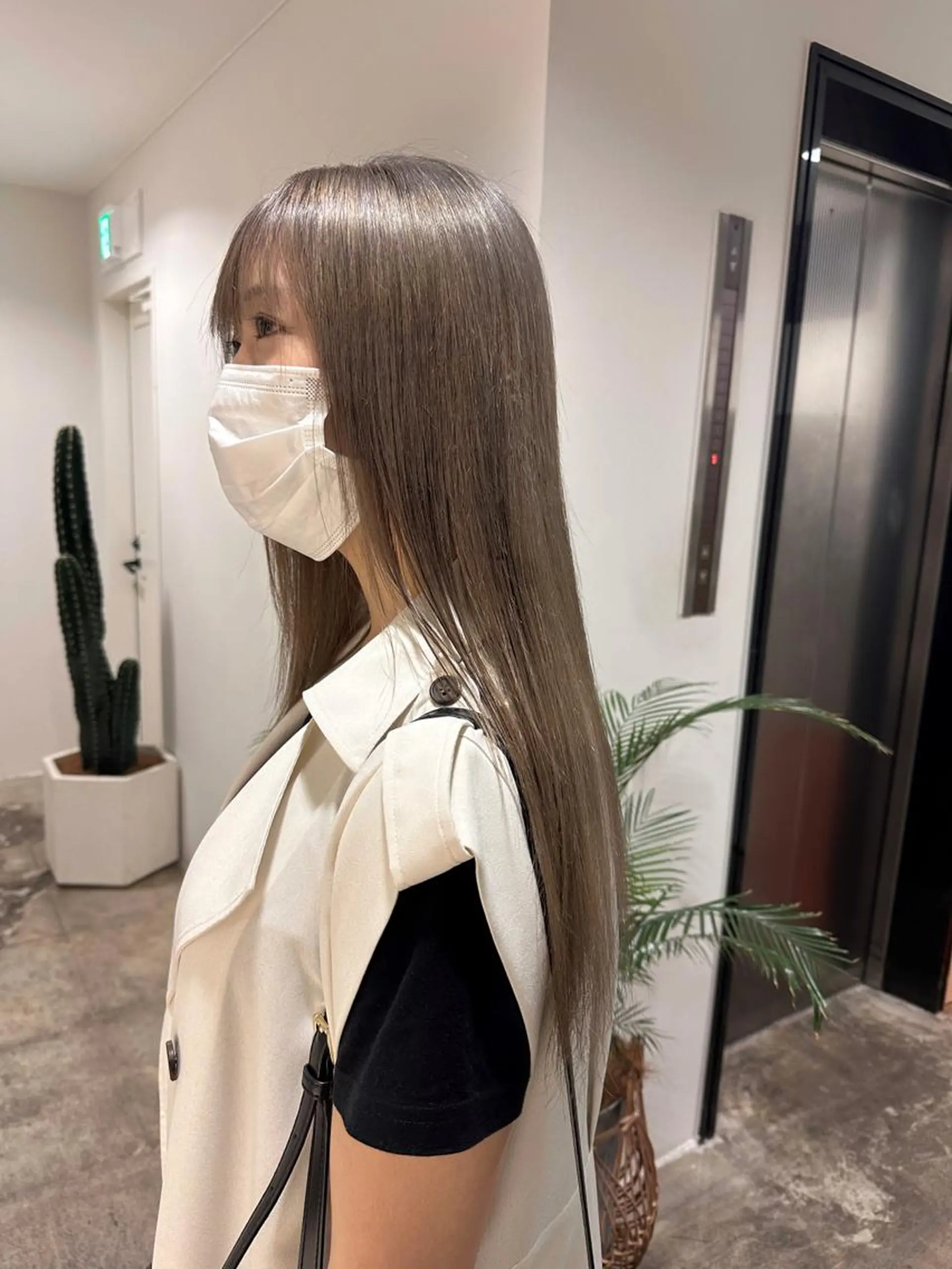 カラー 透明感カラー/顔周り レイヤー/髪質改善のヘアスタイル