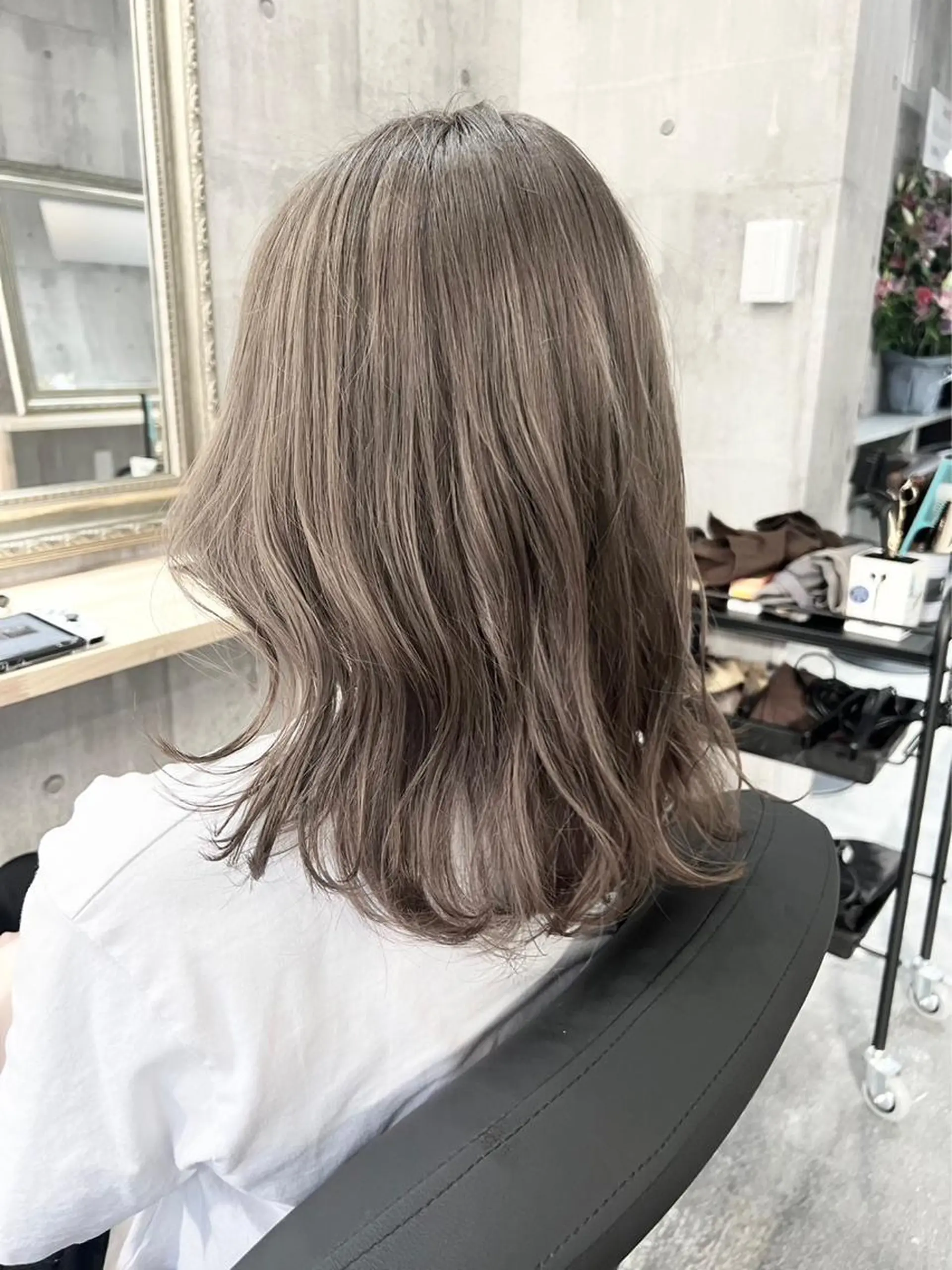 セミロング カラー カット ヘアカラー Sunny side 大名 RIOのヘアスタイル