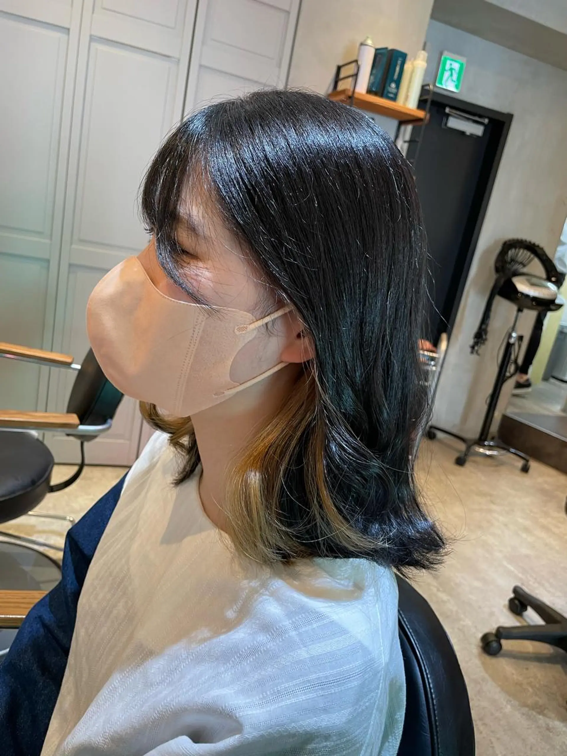 ミディアム 複雑履歴に対応ブリー チ無しダブルカラーのヘアスタイル