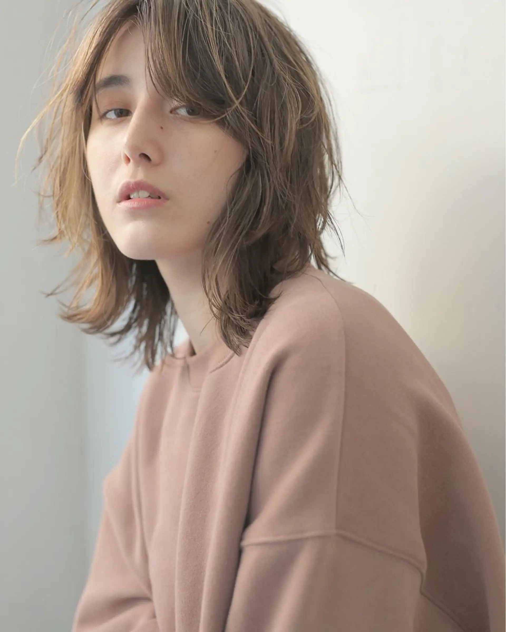 セミロング カラー パーマ ベージュカラー ハイライトカラー ハイライト カット ヘアカラー トリートメント 🧼柴田 健太郎🧼のヘアスタイル