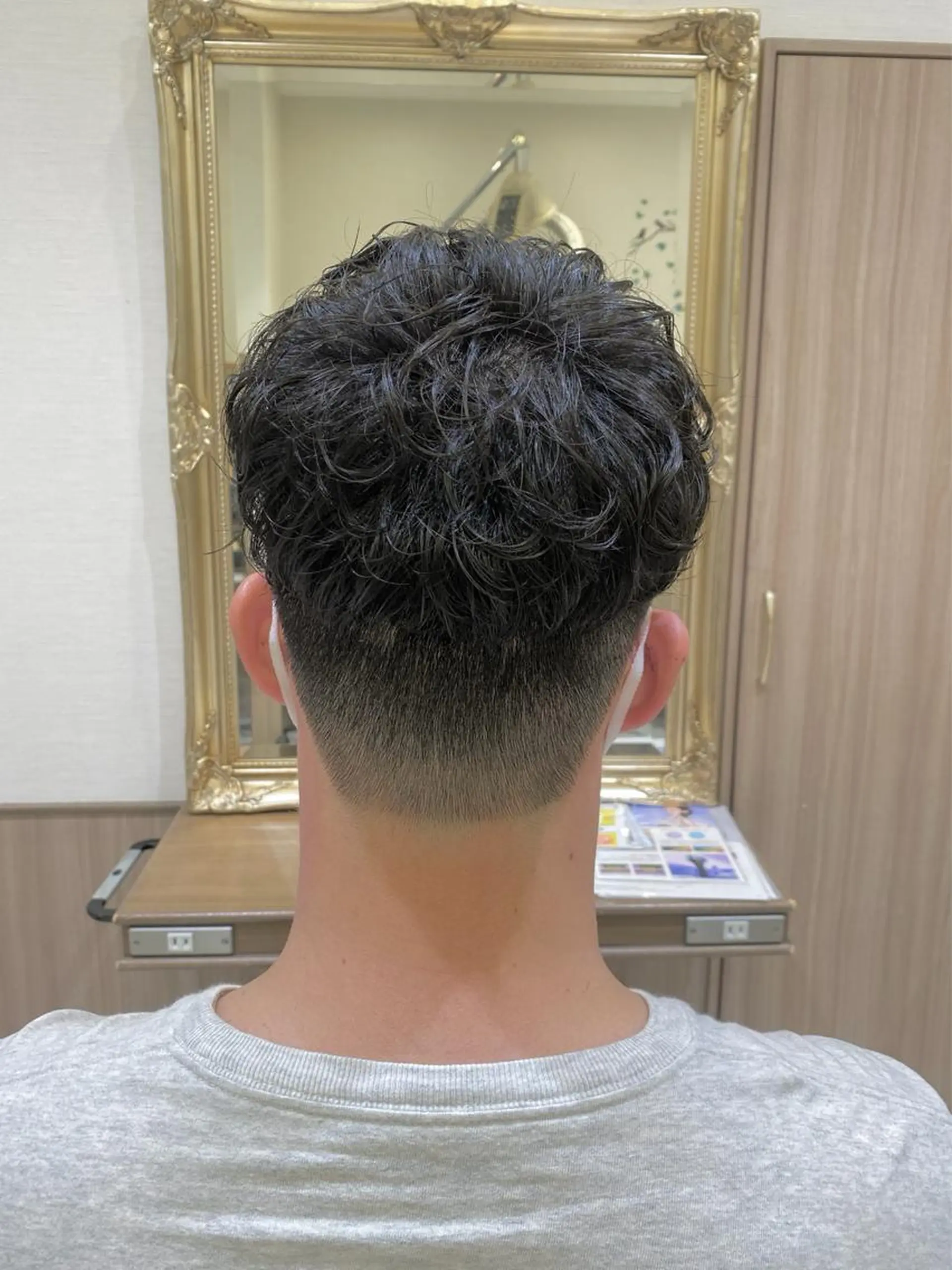 ショート パーマ メンズ 古川 琴美のヘアスタイル