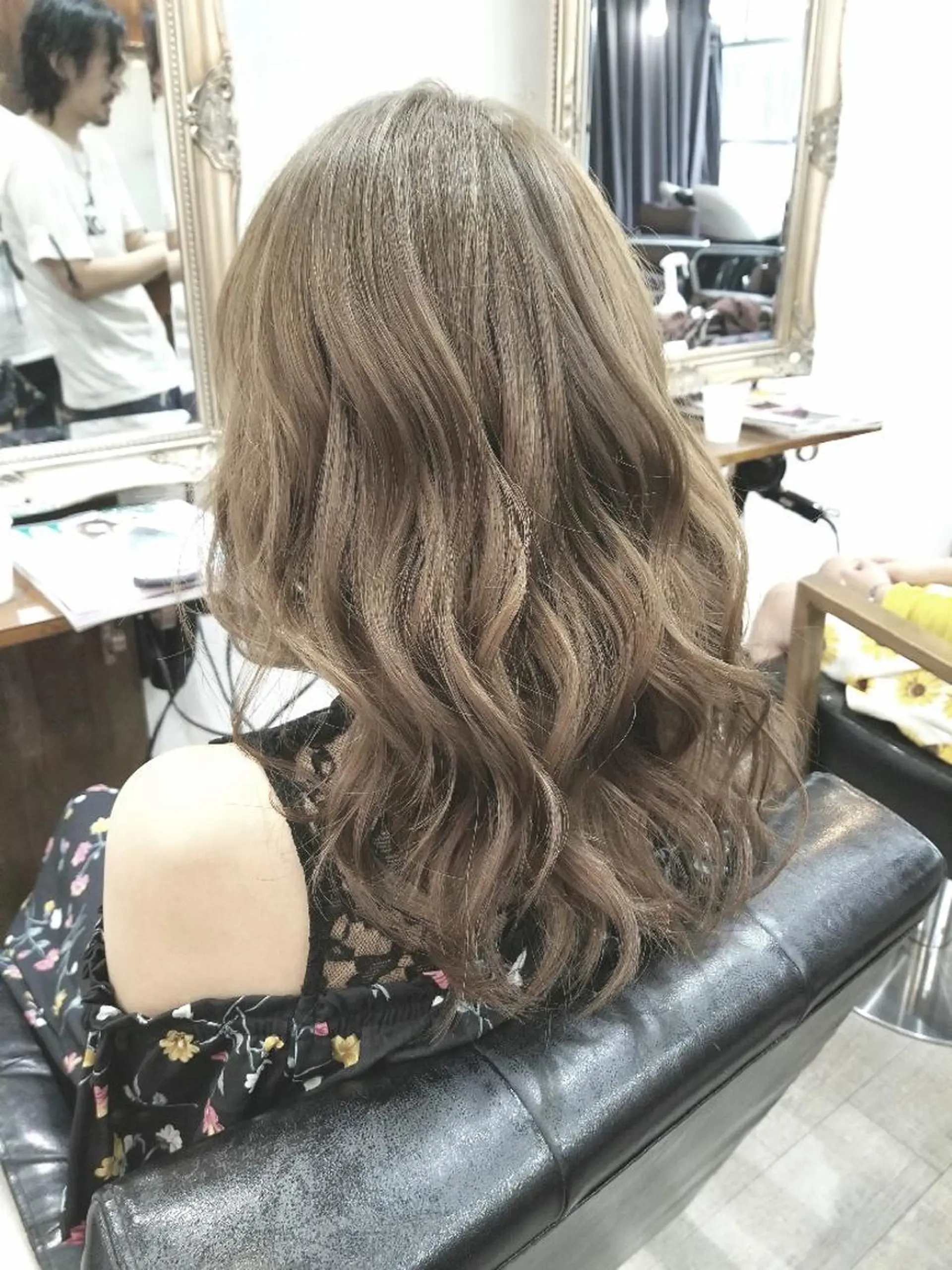 セミロング カラー ヘアカラー トリートメント bathair  所属・bathair 持田侑祐のヘアスタイル