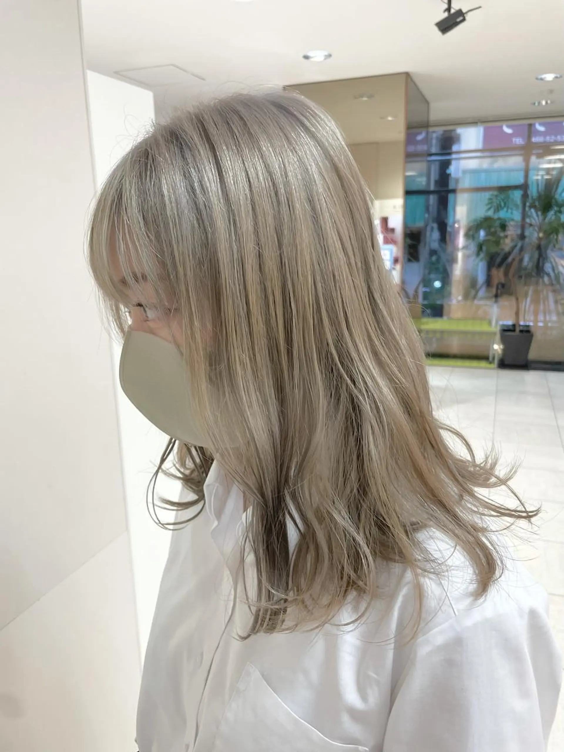 セミロング カラー ヘアアレンジ ヘアカラー トリートメント 【Sweep】おじま のぞみのヘアスタイル