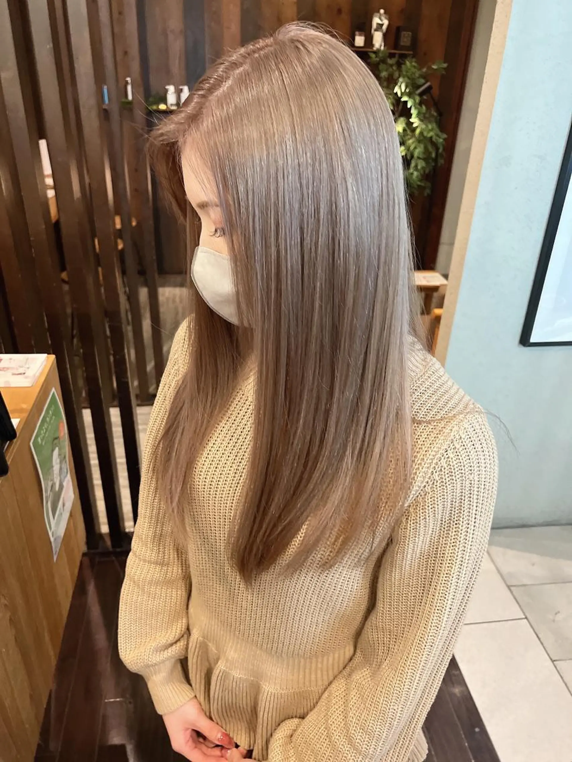 ロング カラー ブリーチ ハイトーンカラー ヘアカラー 具志 正太のヘアスタイル