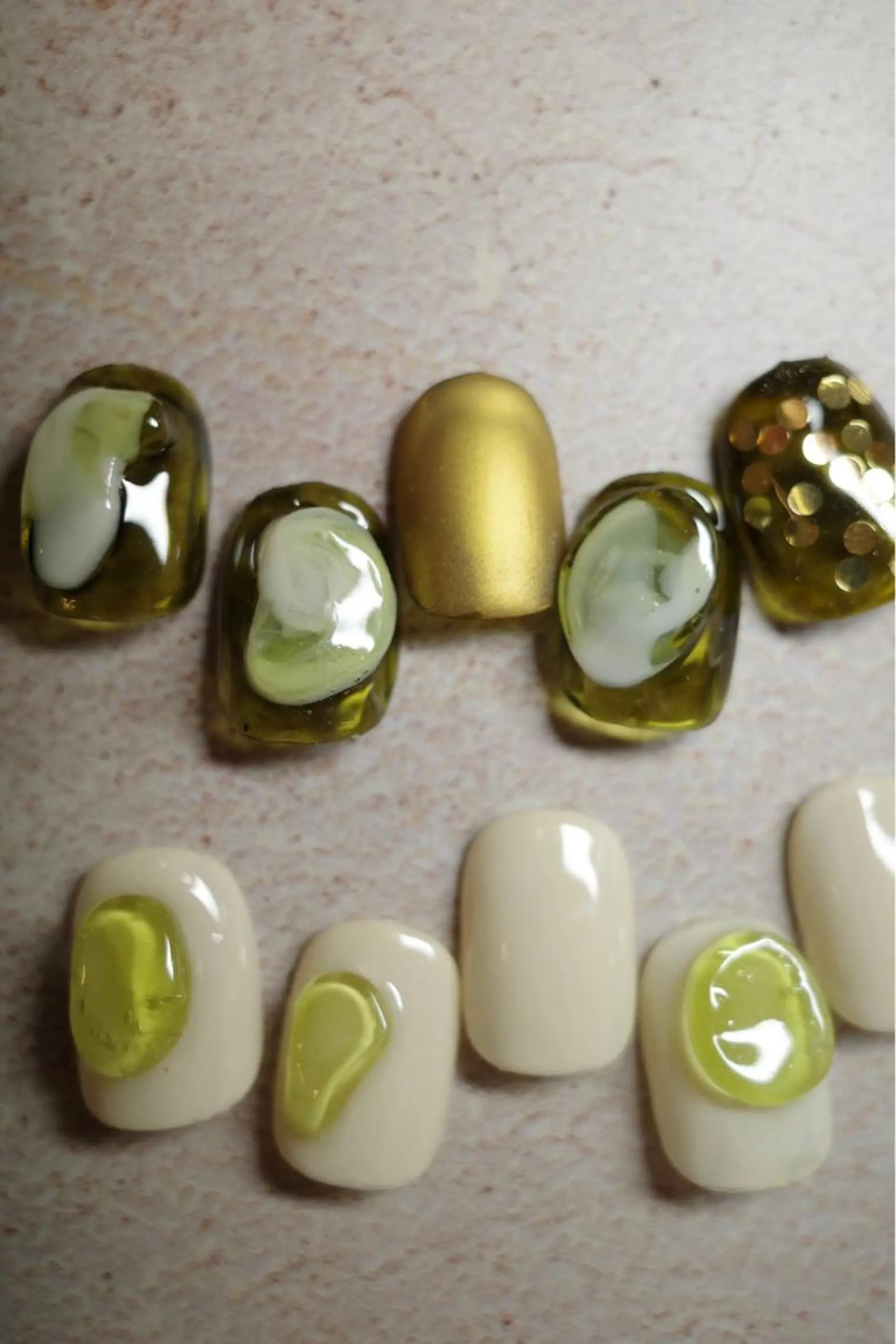 ネイル アートネイル ハンドネイル une／YUKINA 🫧大人nuanceのネイルデザイン