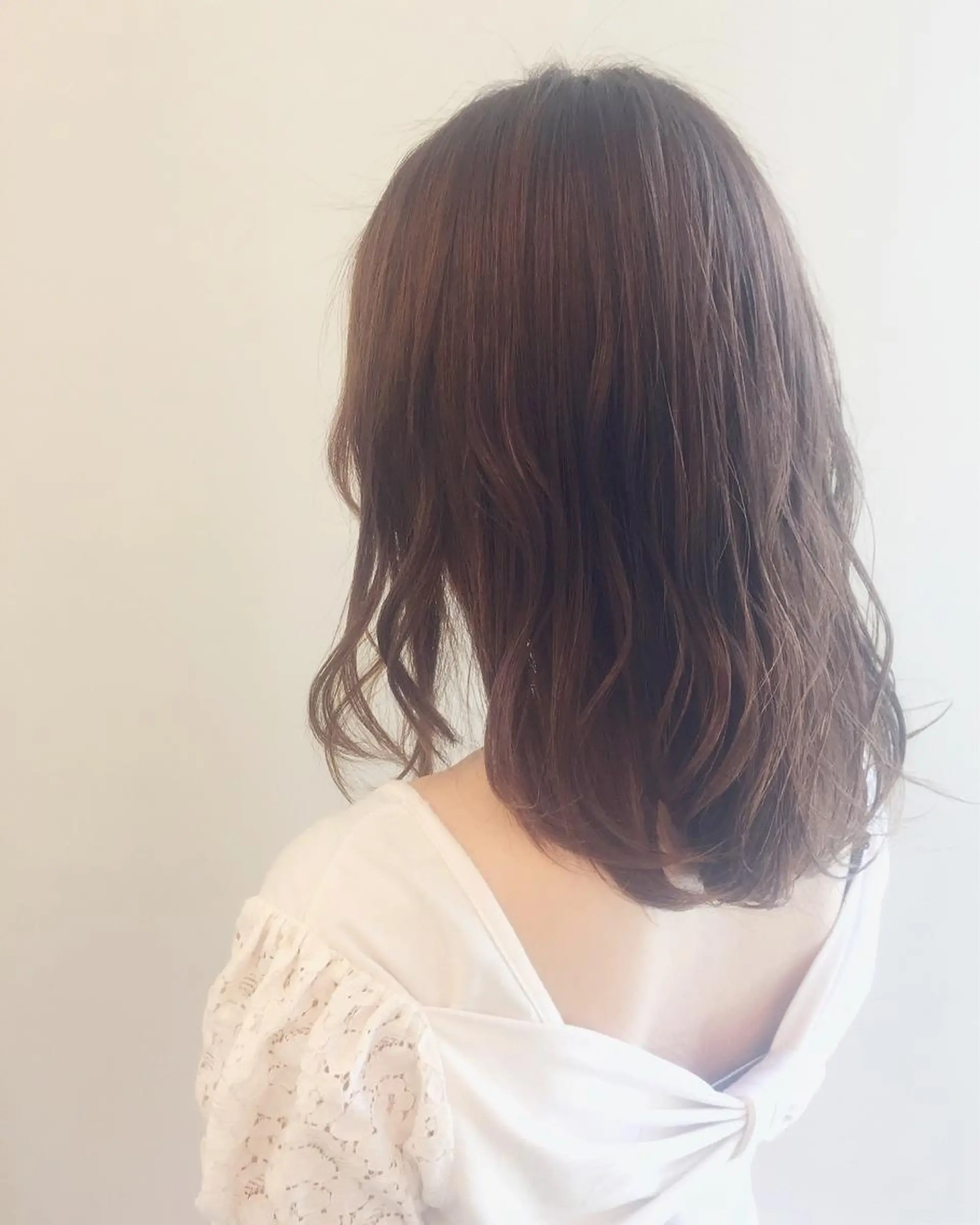 セミロング カラー ブラウンカラー ナチュラルブラウン 齋藤 咲のヘアスタイル