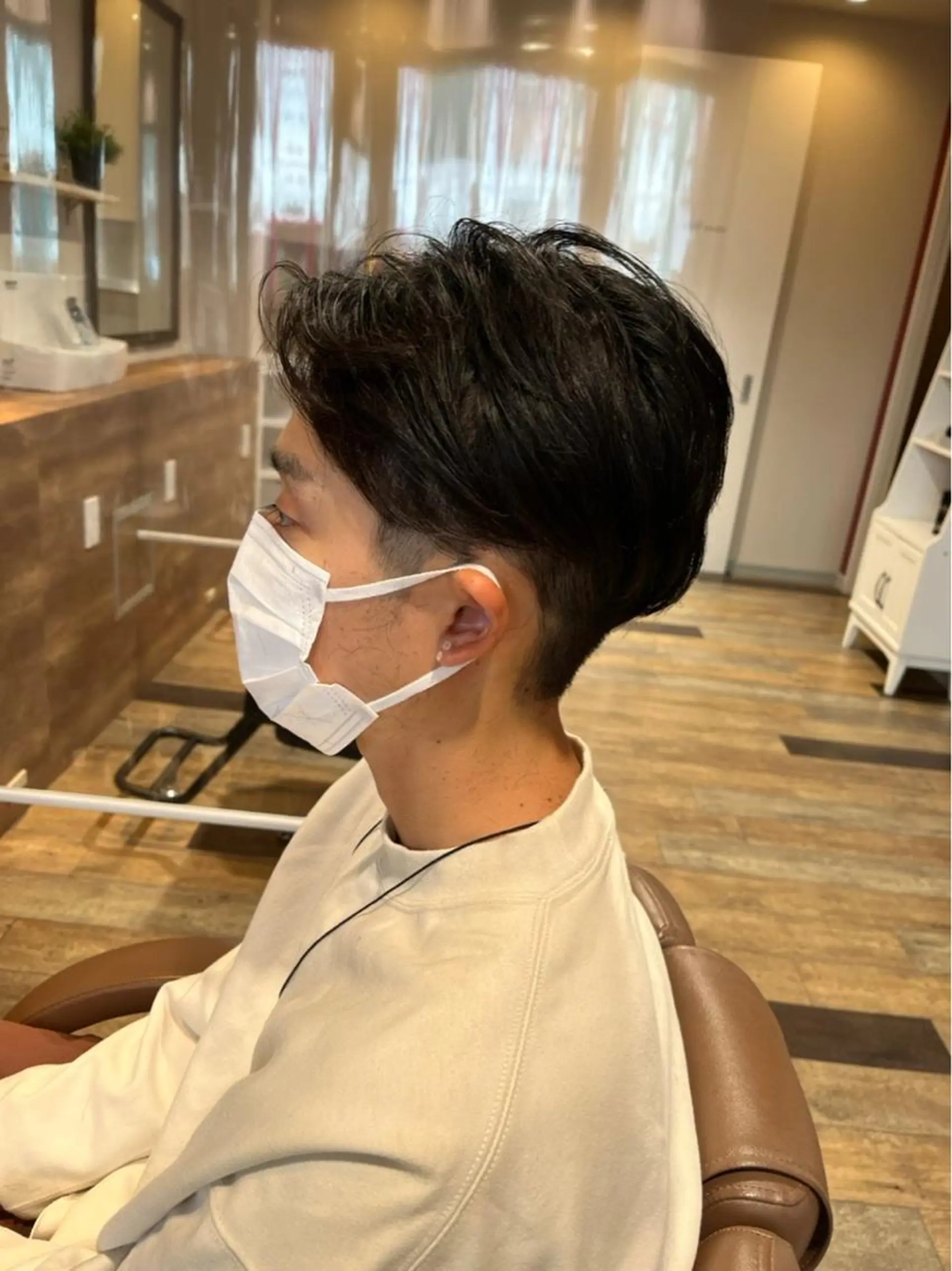 ショート パーマ メンズ メンズパーマ 初ブリーチOK✨ ハイトーン稲吉菜々美のヘアスタイル