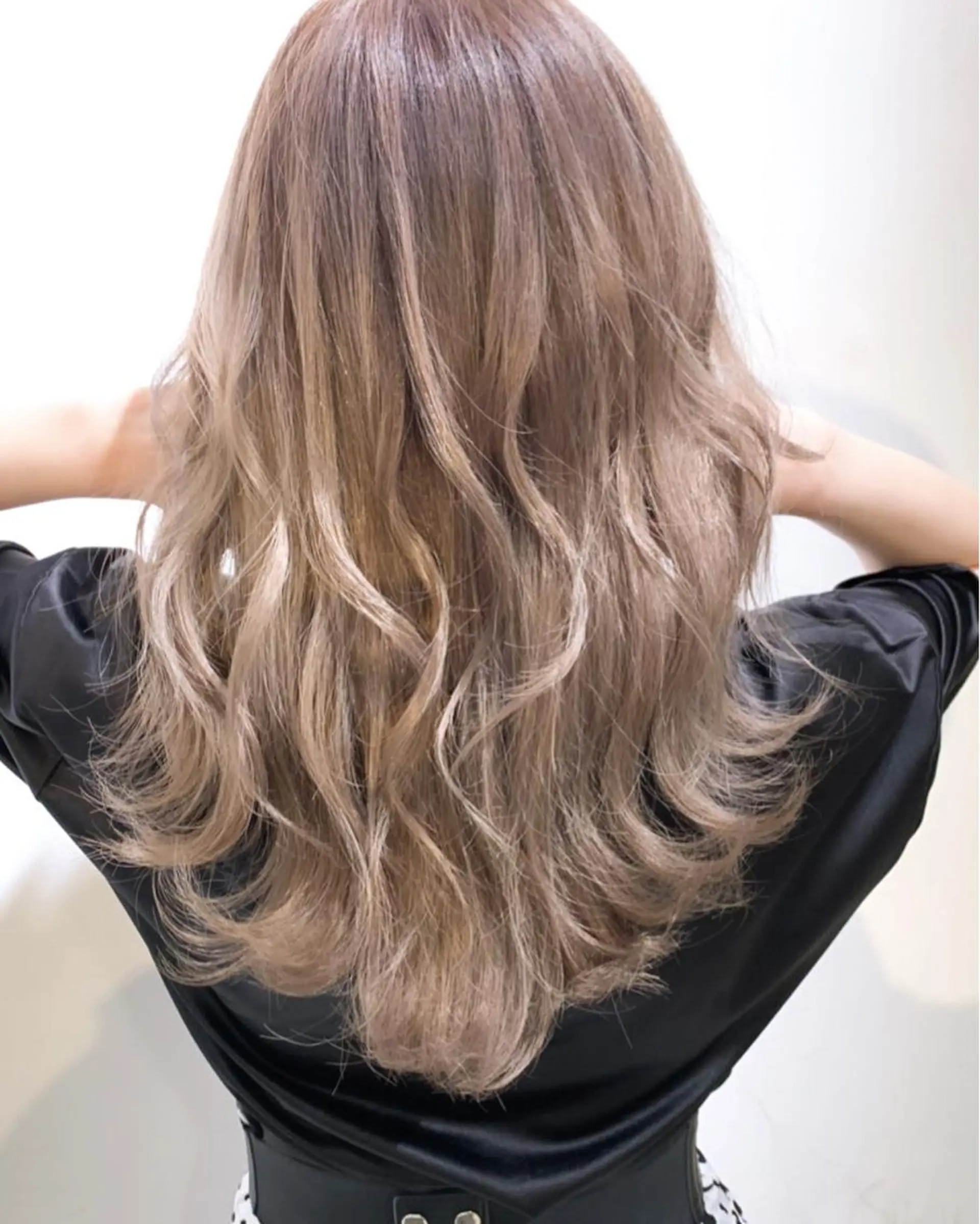 セミロング カラー パーマ ヘアアレンジ メンズ キッズ ネイル マツエク・マツパ 酸性ストレート 髪質改善大槻勇樹のヘアスタイル