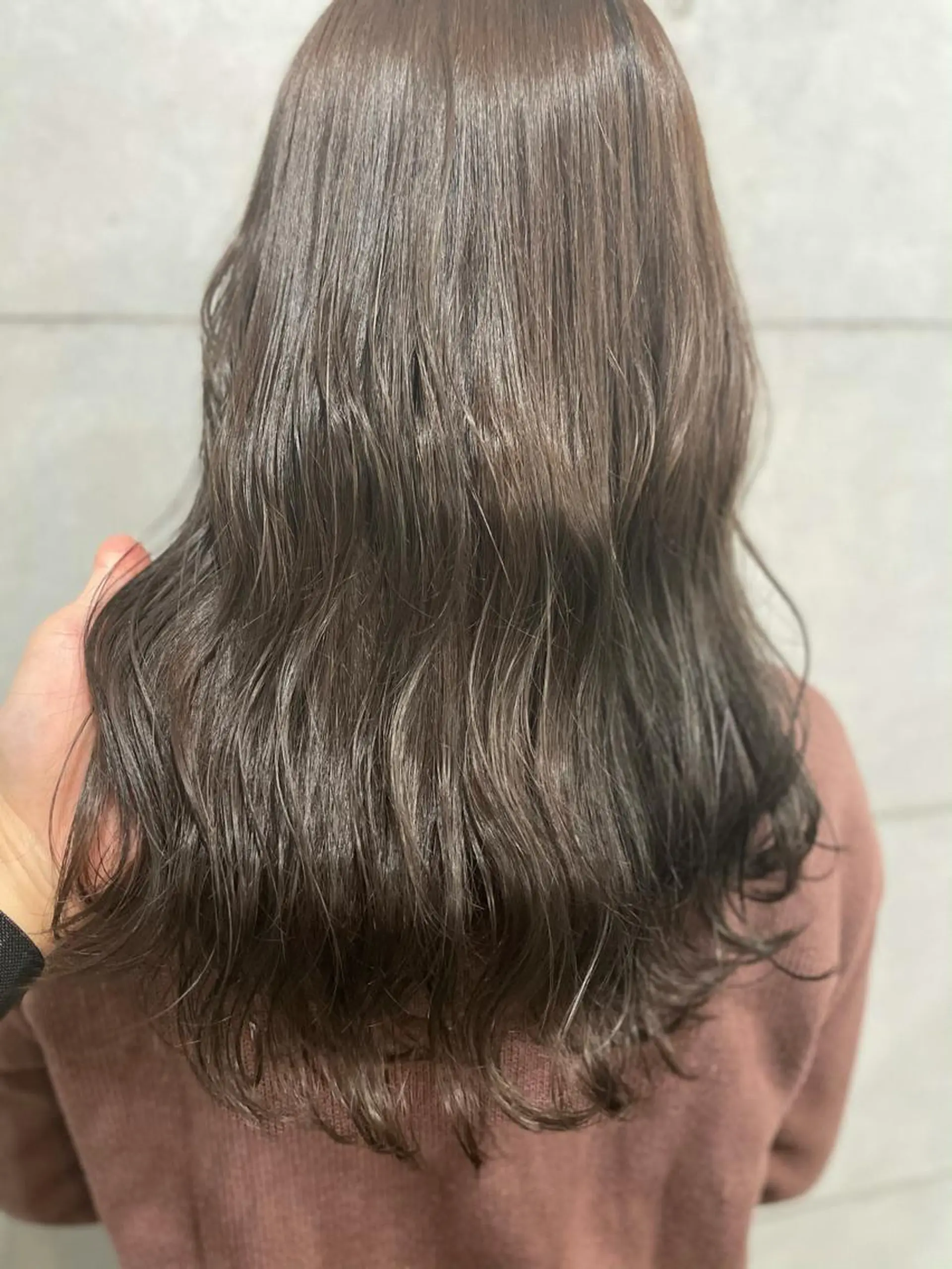 ミディアム カラー パーマ ヘアアレンジ メンズ キッズ ネイル マツエク・マツパ 切りっぱなしヘアボブ ミディアムヘアRYOのヘアスタイル