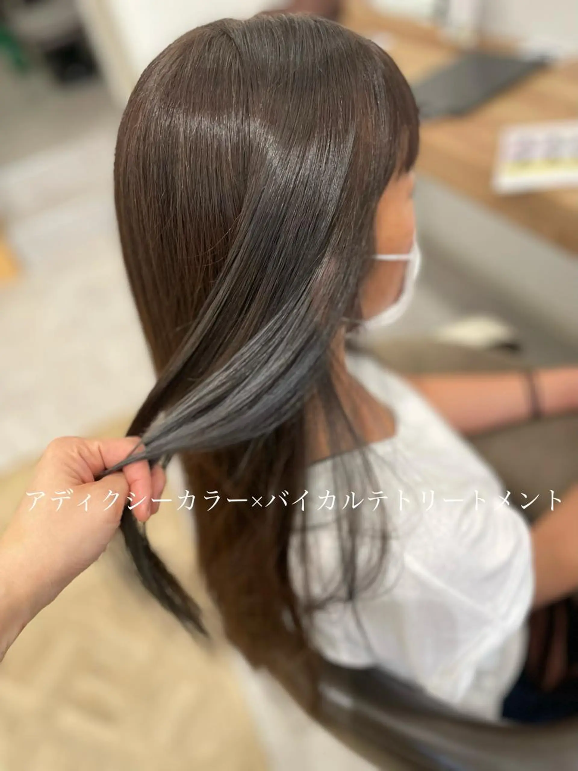 ロング カラー no4ナチュラル戸祭所属・山越 美裕樹のヘアスタイル