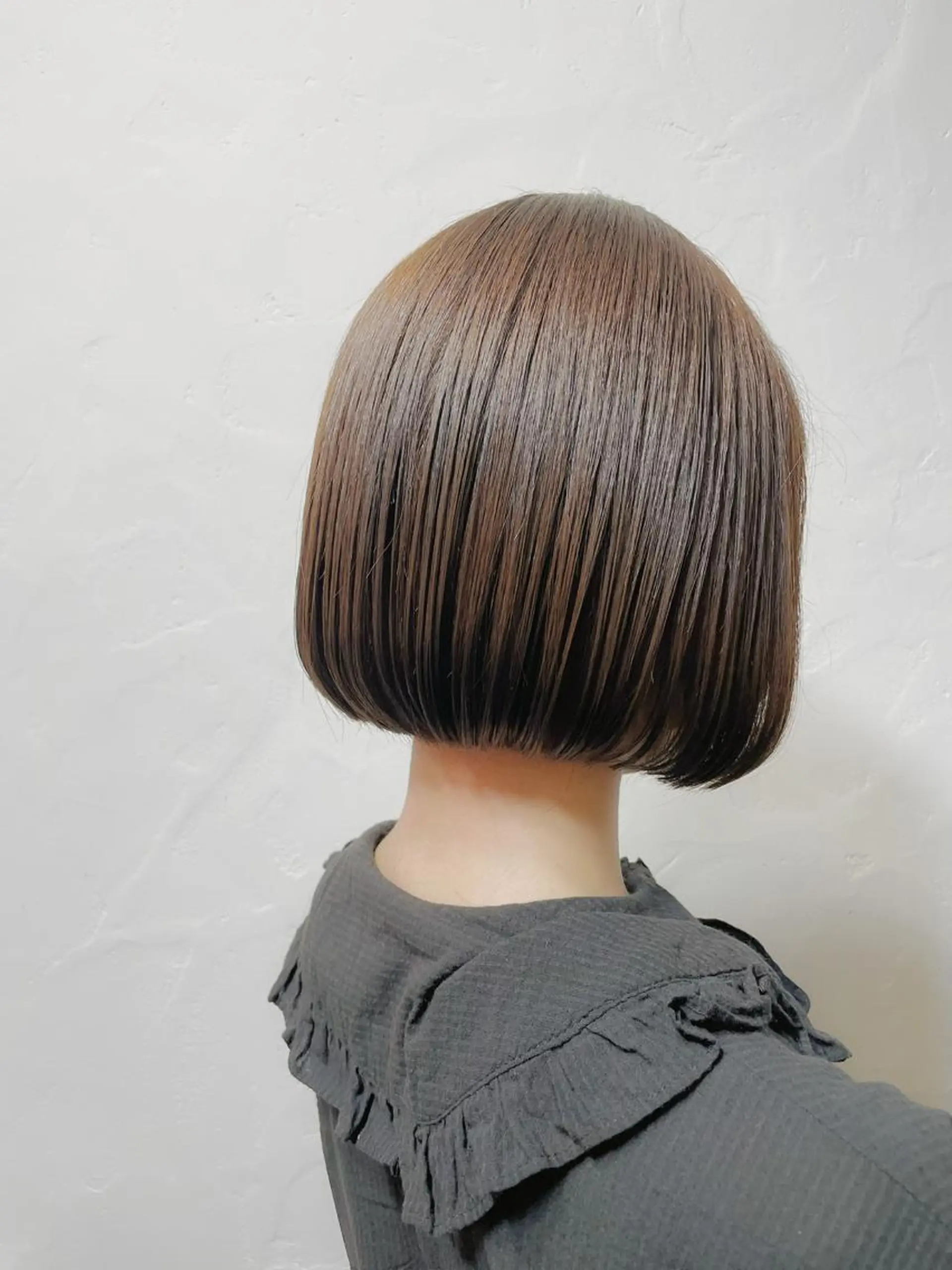 ショート カラー ボブ カット ヘアカラー トリートメント ふわっとレイヤー 🪽スガヤハルミのヘアスタイル