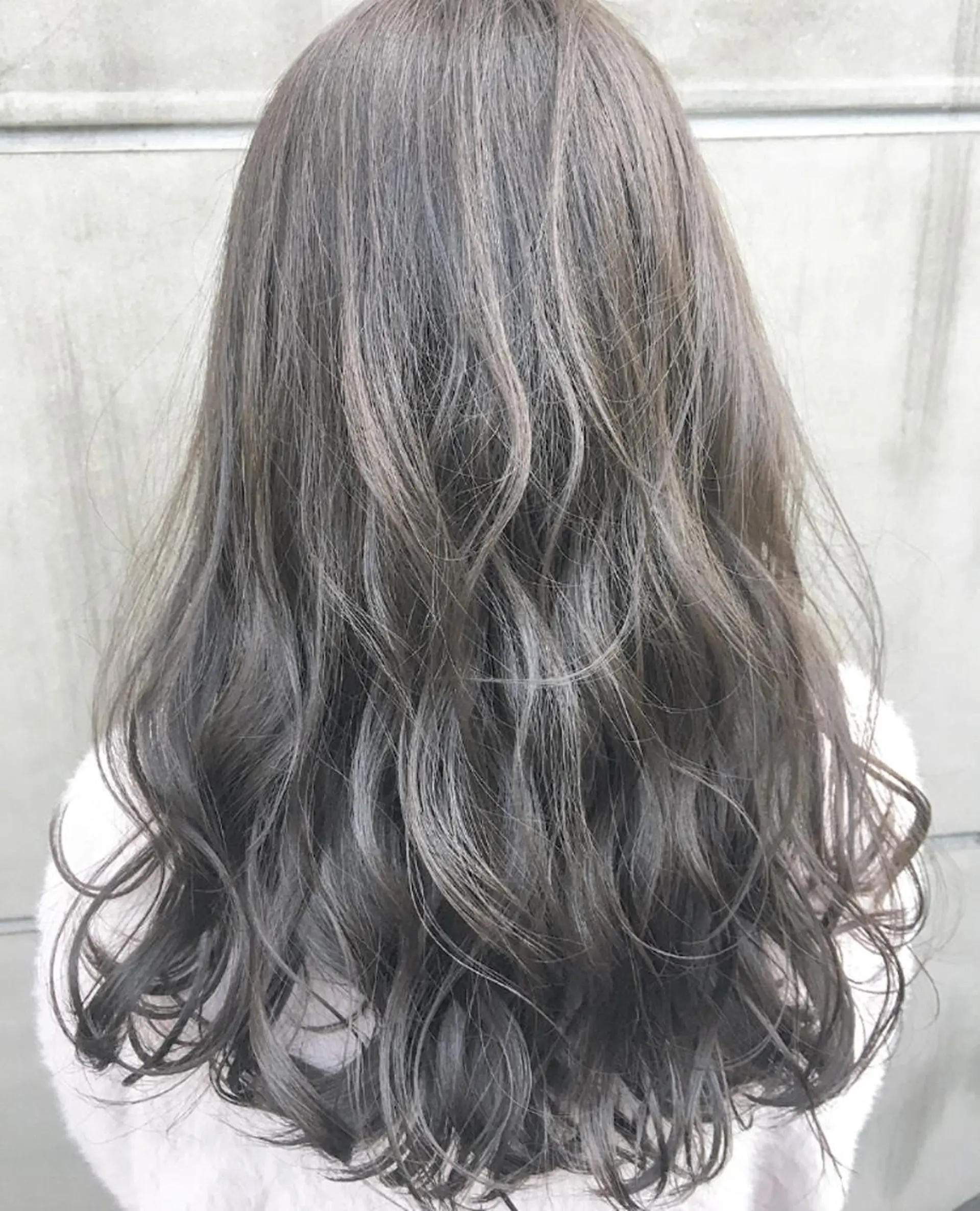 ミディアム カラー ブリーチ 透明感カラー ブリーチなしカラー 北間 寛哉のヘアスタイル
