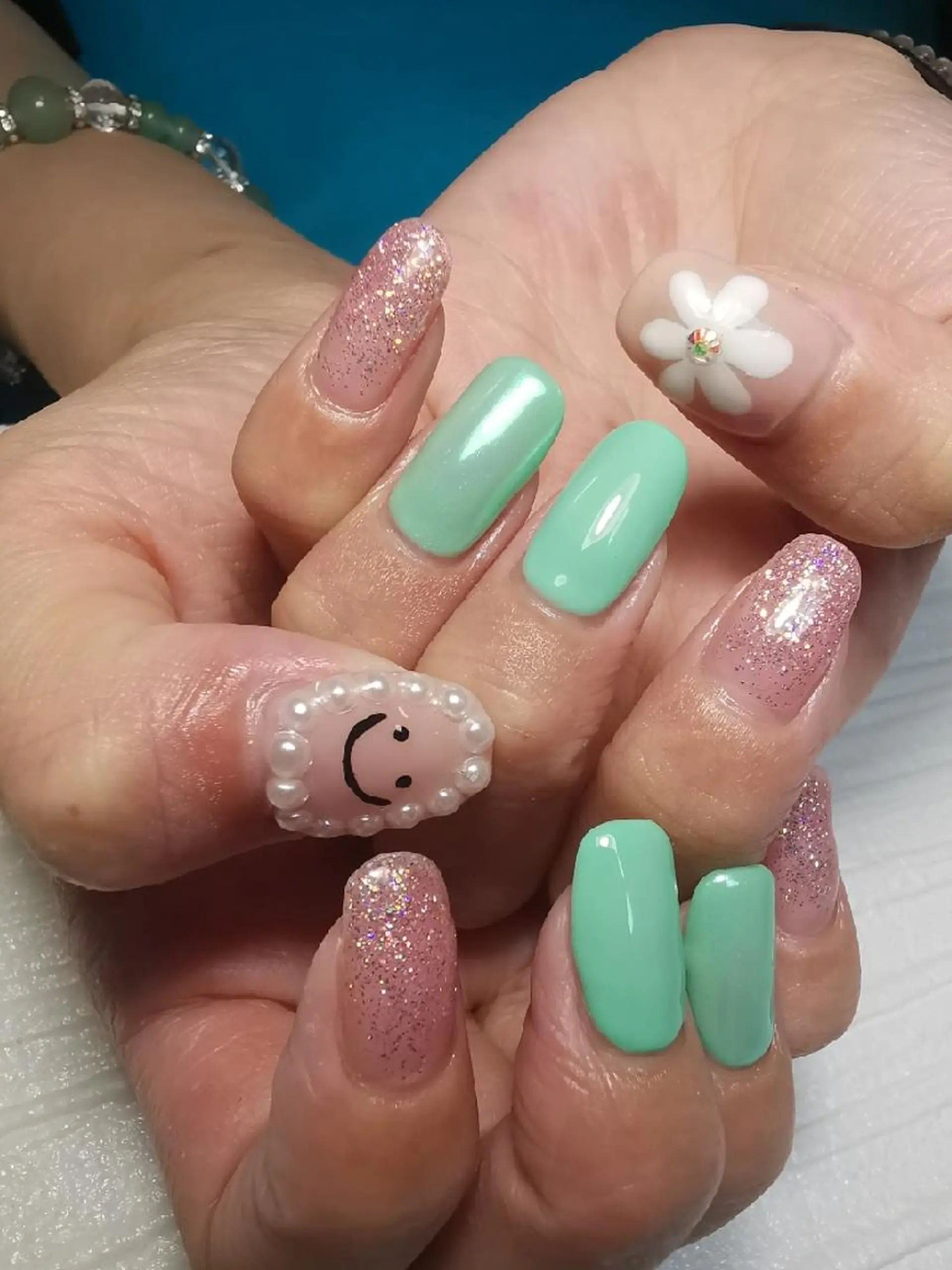 ネイル 持ち込み ハンドネイル reve あやののネイルデザイン