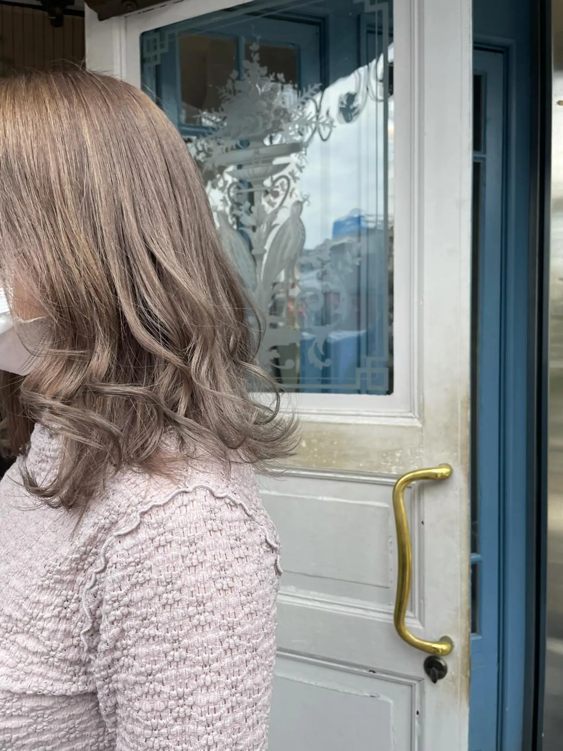 ミディアム 齋藤 樹里のヘアスタイル