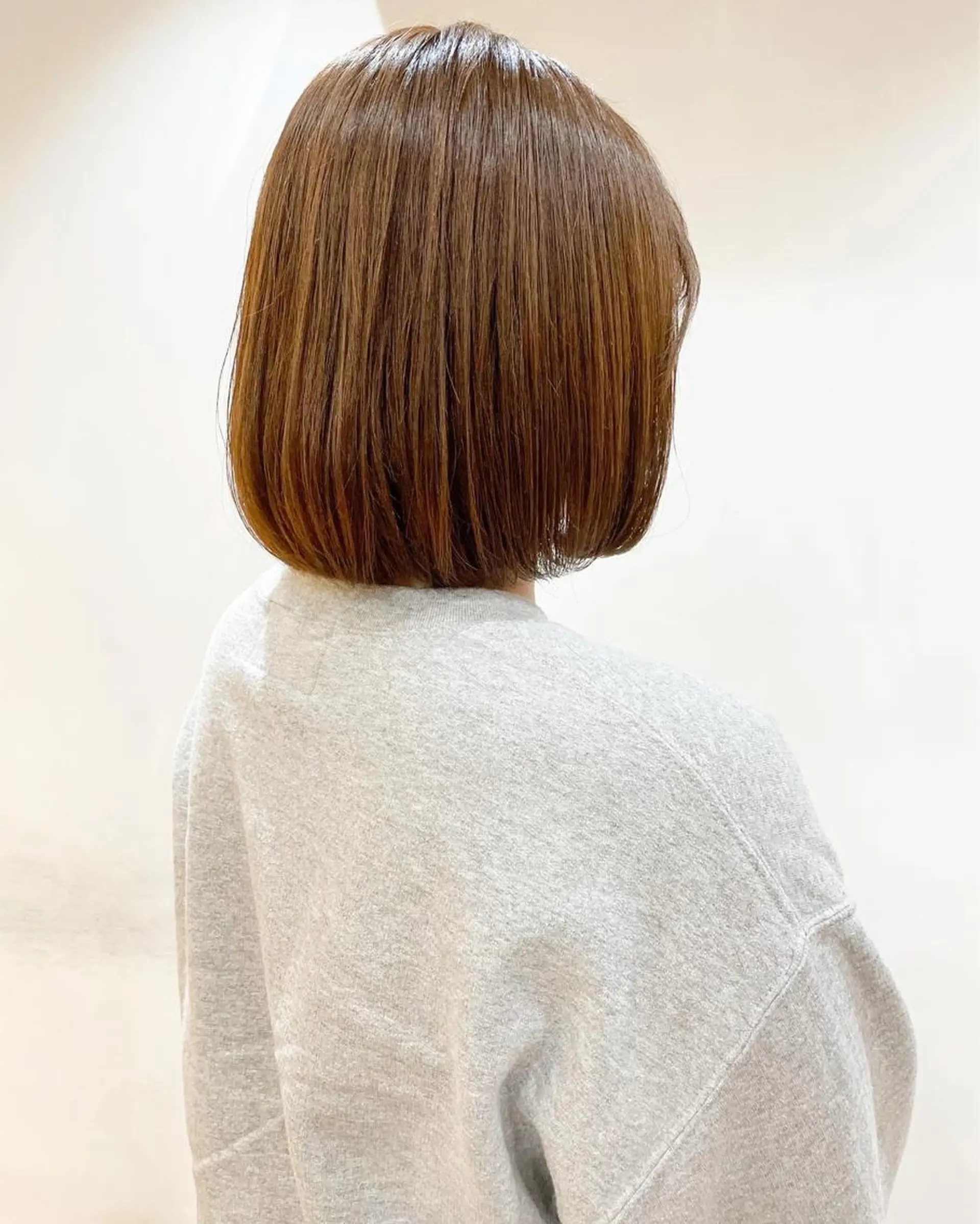ショート カラー あずまぐち めぐみのヘアスタイル