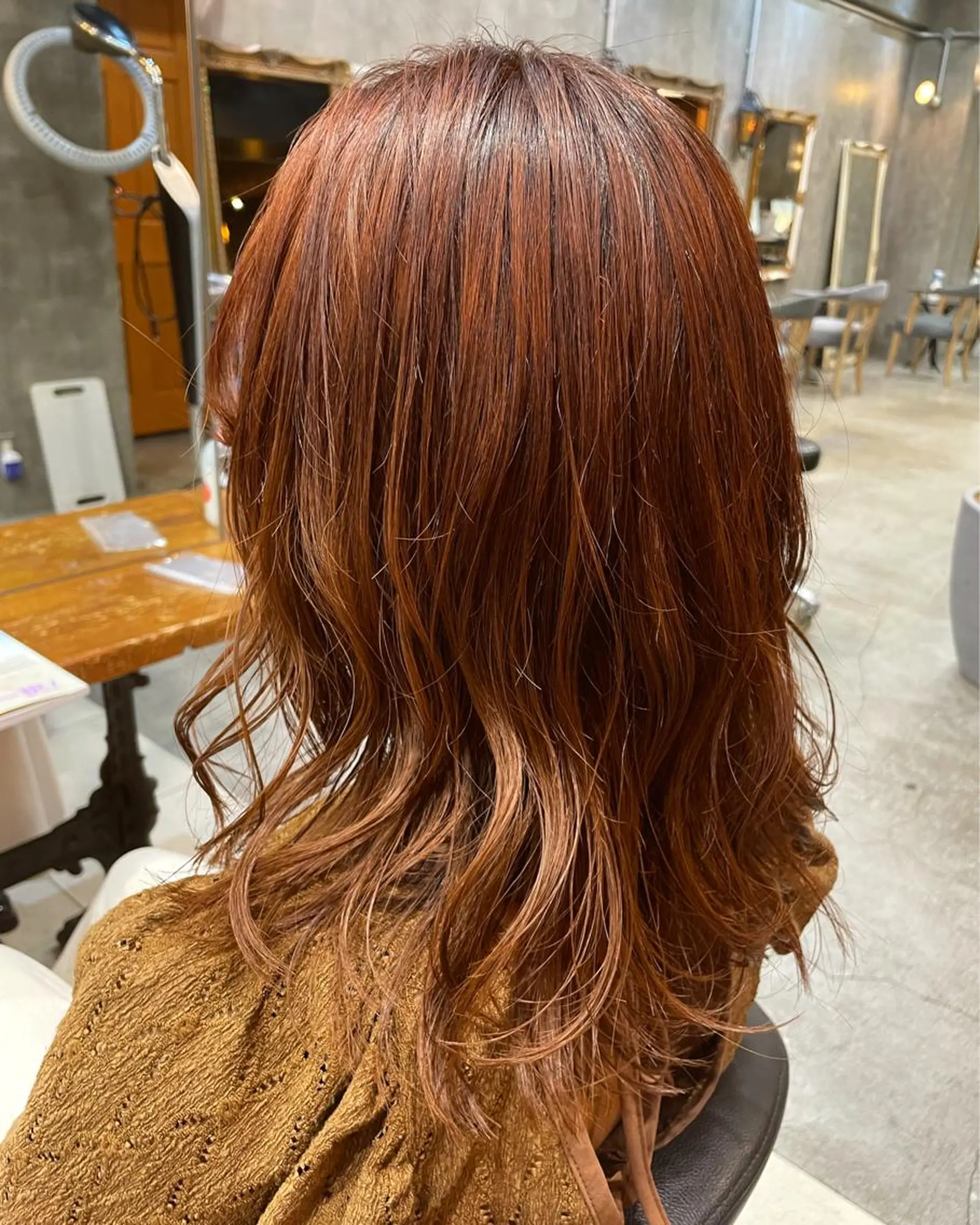 セミロング カラー ヘアアレンジ ブラウンカラー オレンジ オレンジブラウン カット パーマ トリートメント 髪質改善カラー&TR 縮毛矯正/弱酸性矯正のヘアスタイル