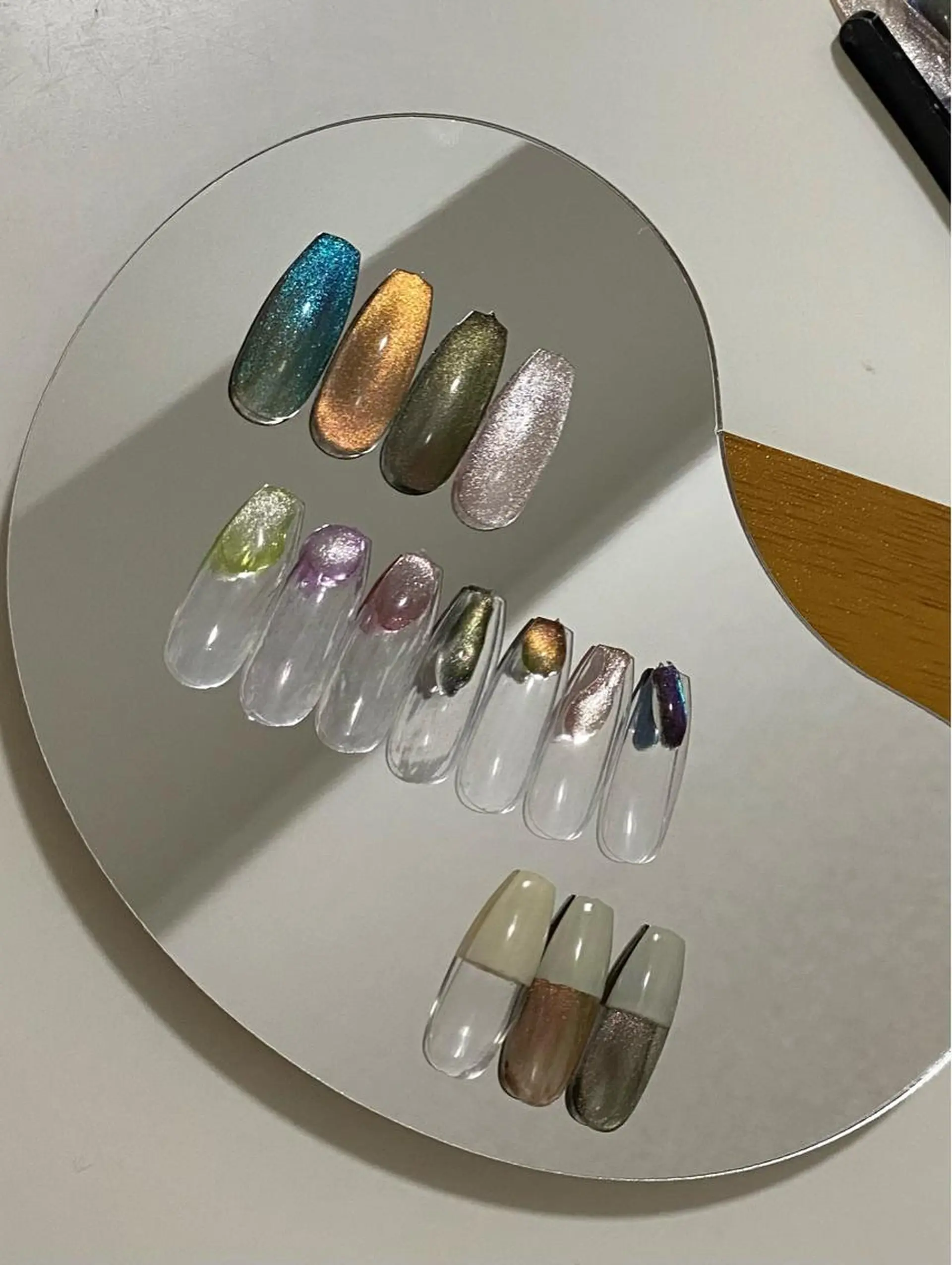 ネイル マグネットネイル chiya nailsのネイルデザイン