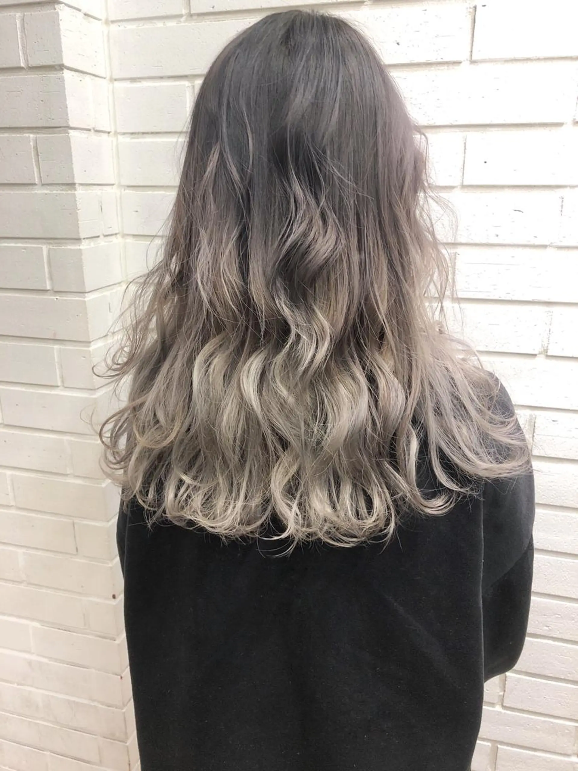 ロング 顔まわり／髪質改 善／白髪ぼかし／中山のヘアスタイル