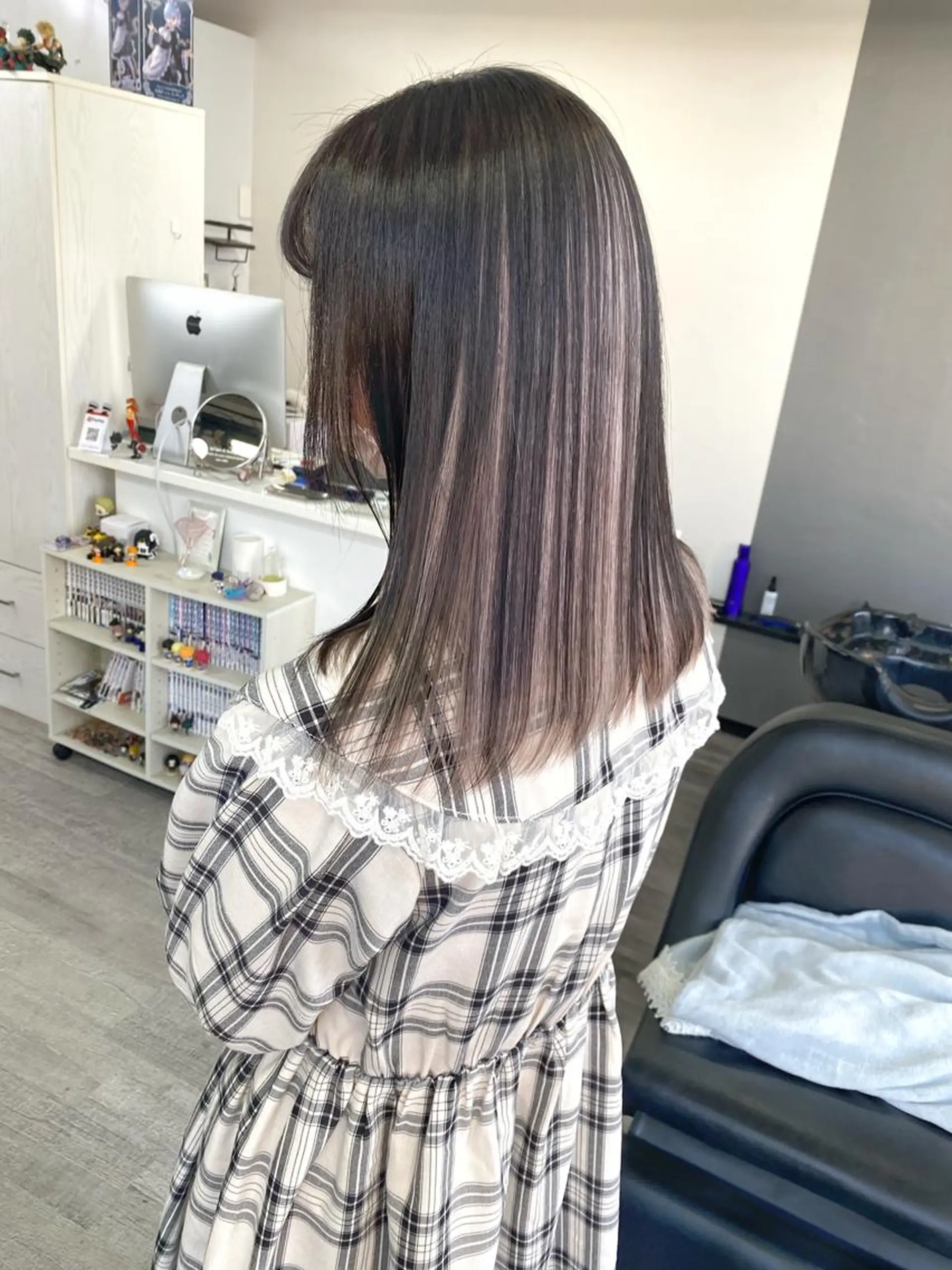 カラー ブリーチ 【BIBBIDI】 MIKIのヘアスタイル