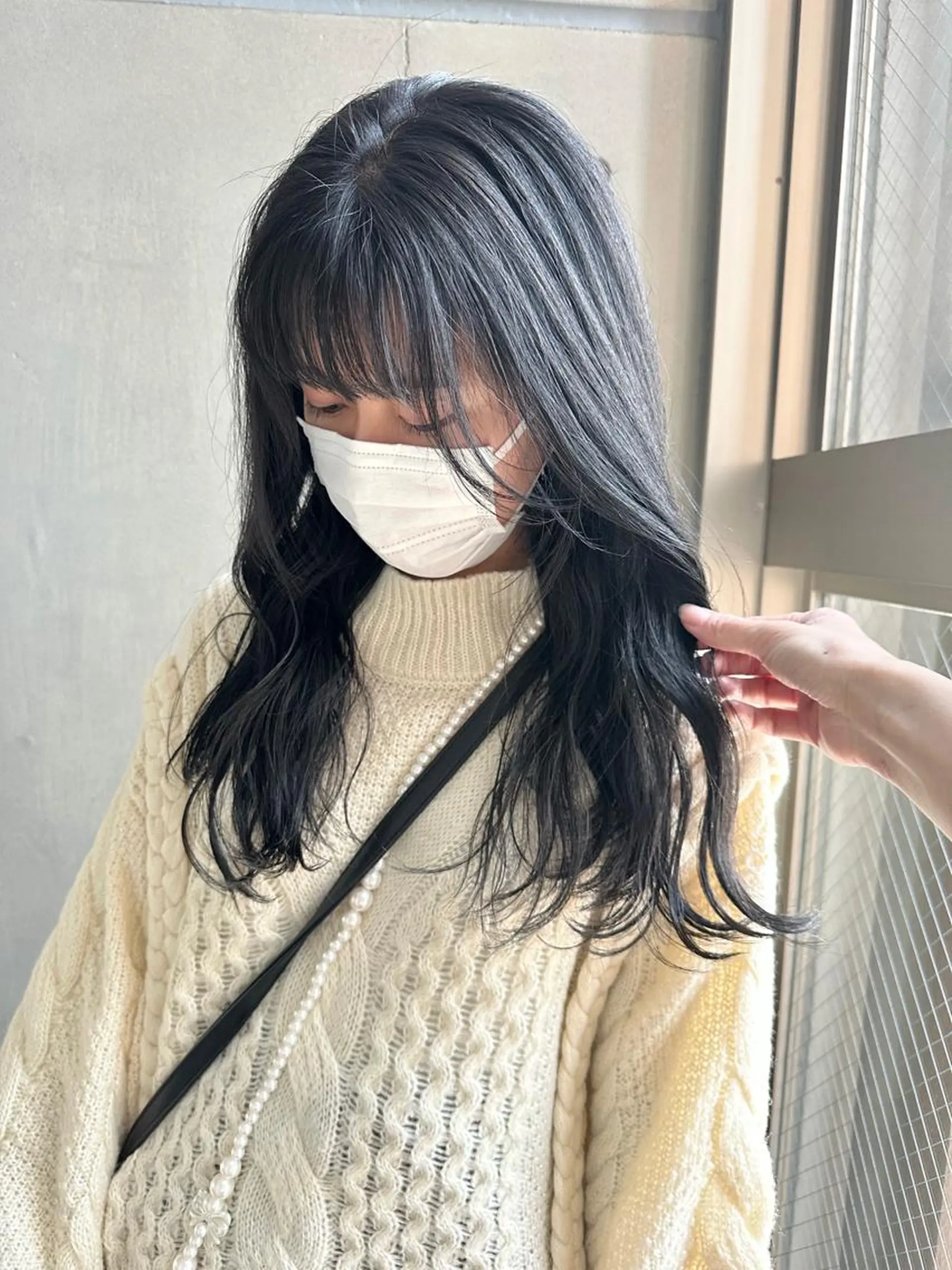 ロング カラー 黒髪 ブルーカラー ブルーブラック & Graph. 立川🥣🌿のヘアスタイル