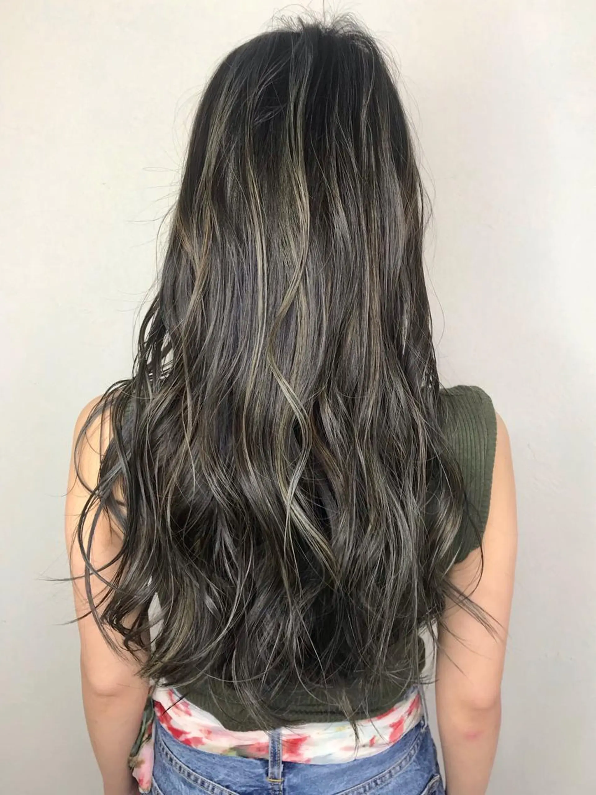 ロング 吉河 克則のヘアスタイル
