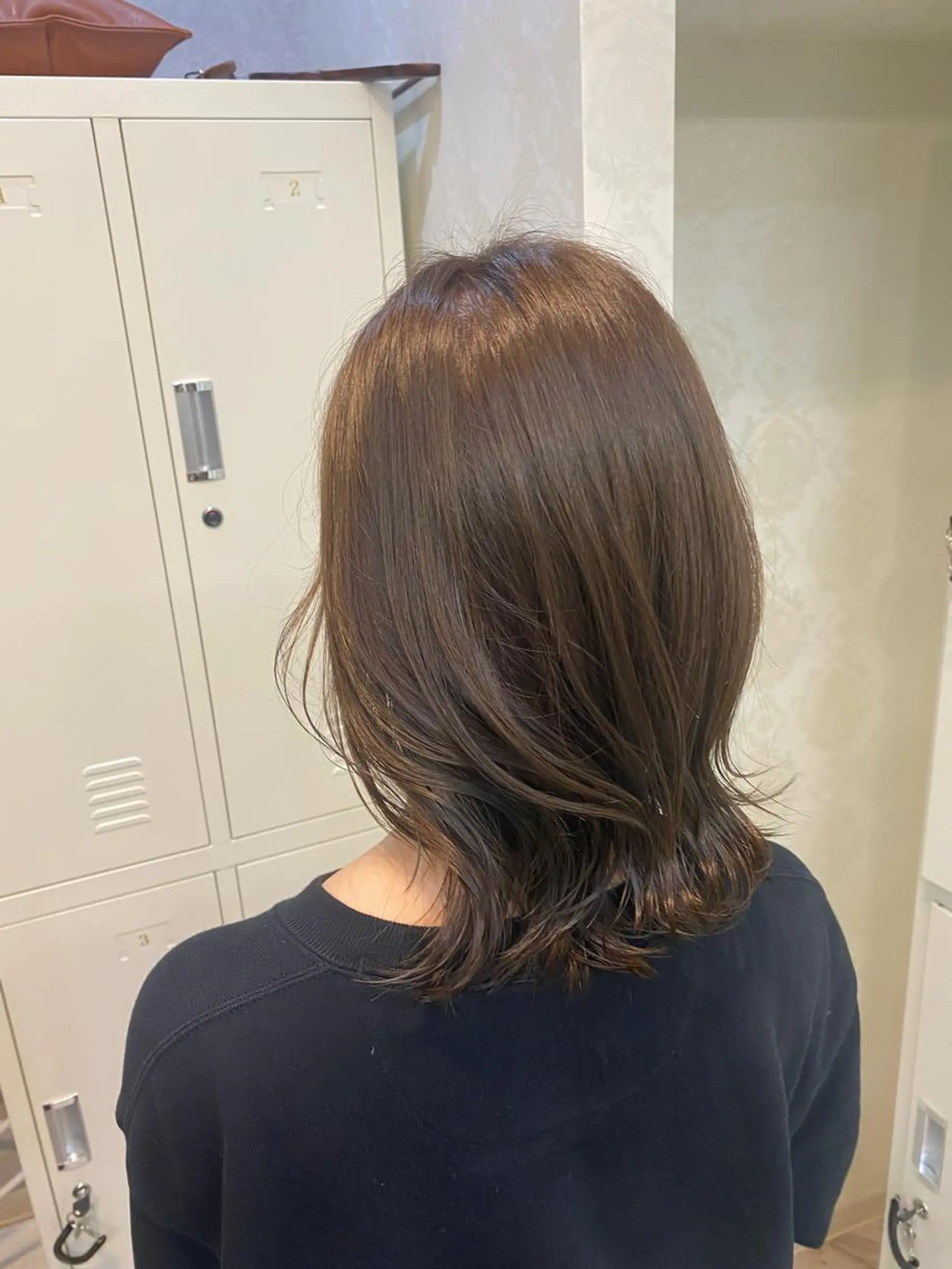 ミディアム ハイライト カット ヘアカラー トリートメント ココロ☀️ CLUTCH天王寺店のヘアスタイル