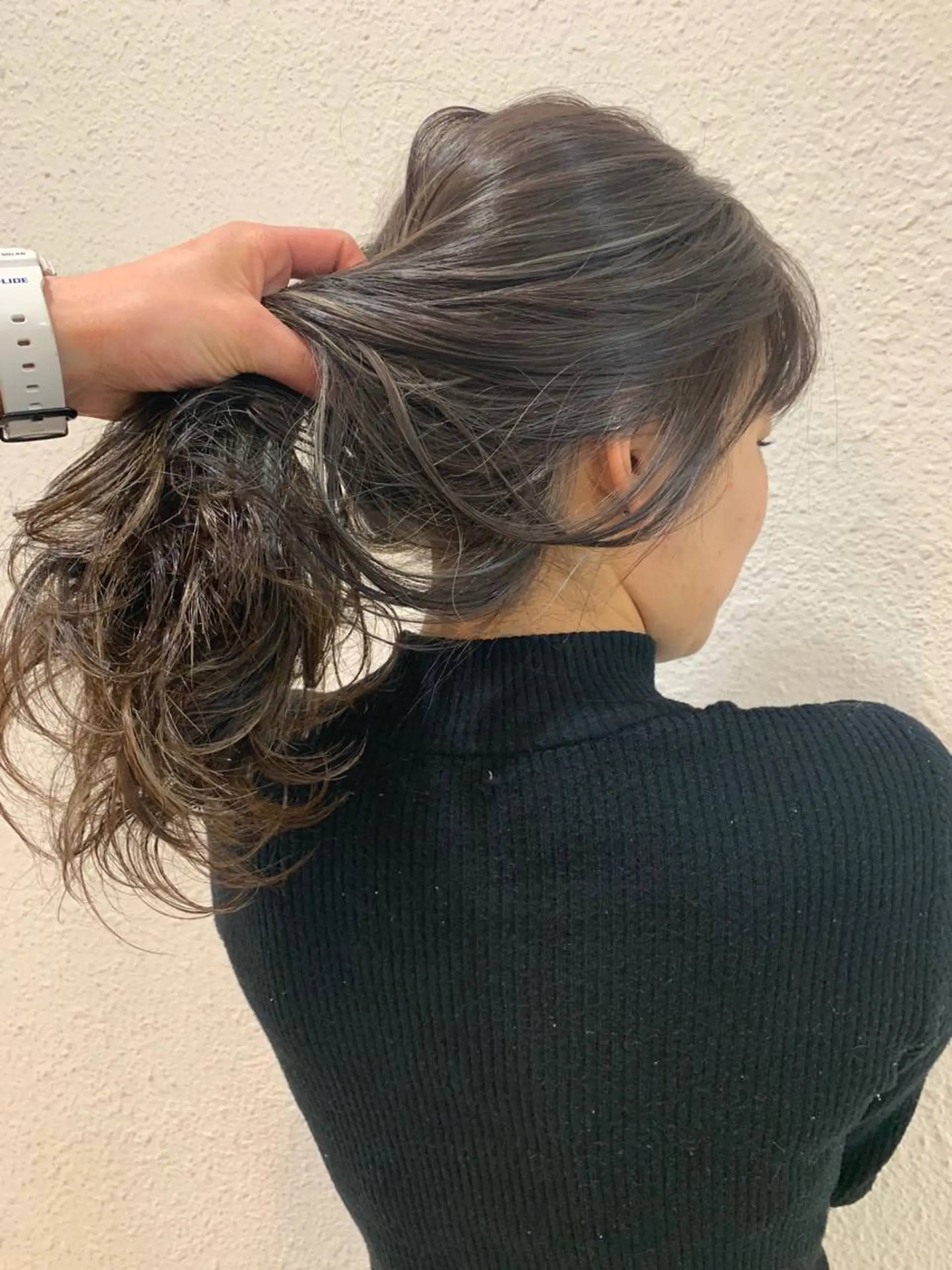 ロング カラー ハイライトカラー ラベンダーカラー ラベンダーグレー ハイライト 🟦メンズパーマ🟦 横浜駅｜小上馬淳司のヘアスタイル