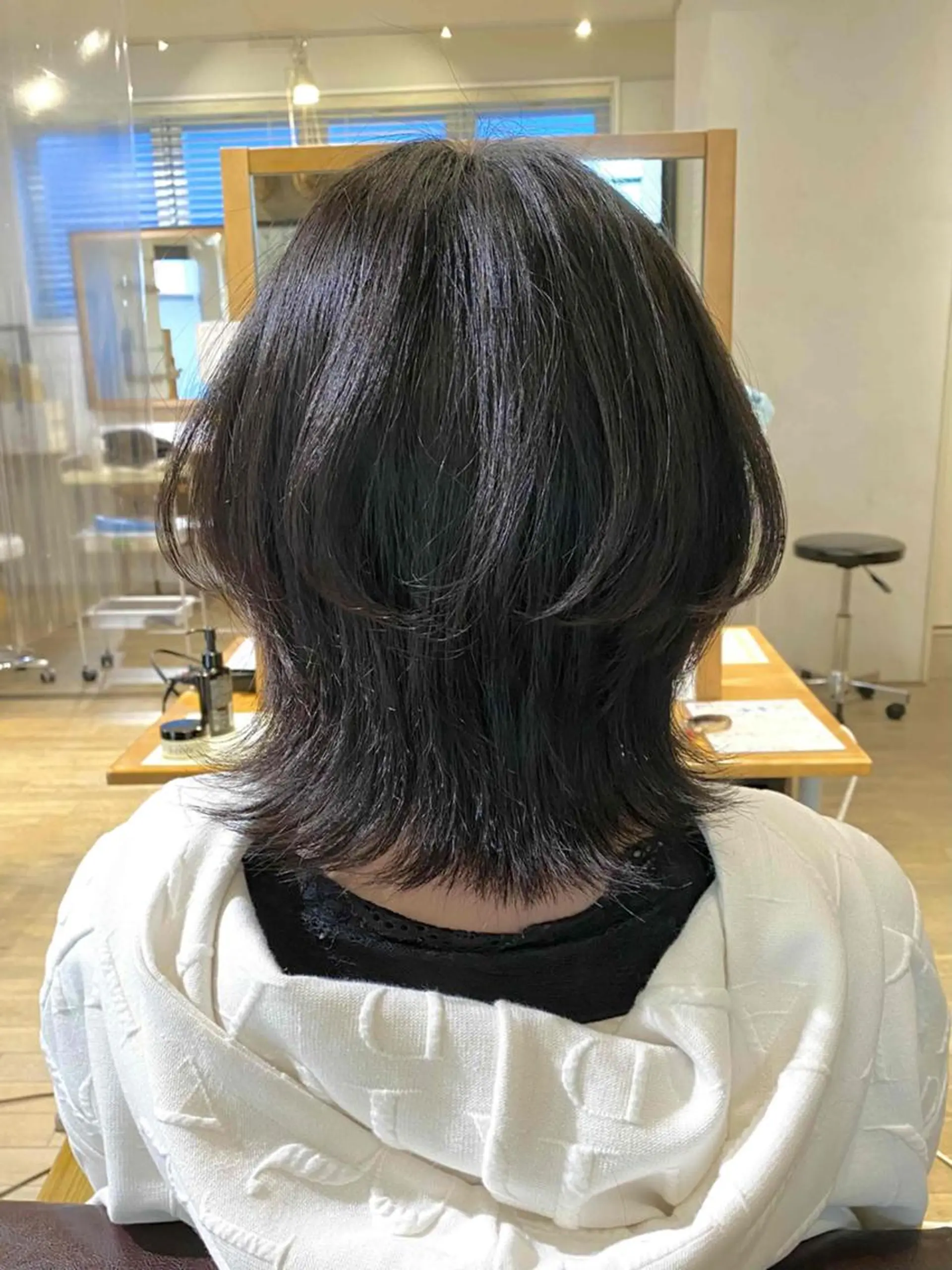 ミディアム カラー ボブレイヤー ボブ くびれヘア 顔まわりレイヤー 顔周りカット 前田 裕介のヘアスタイル
