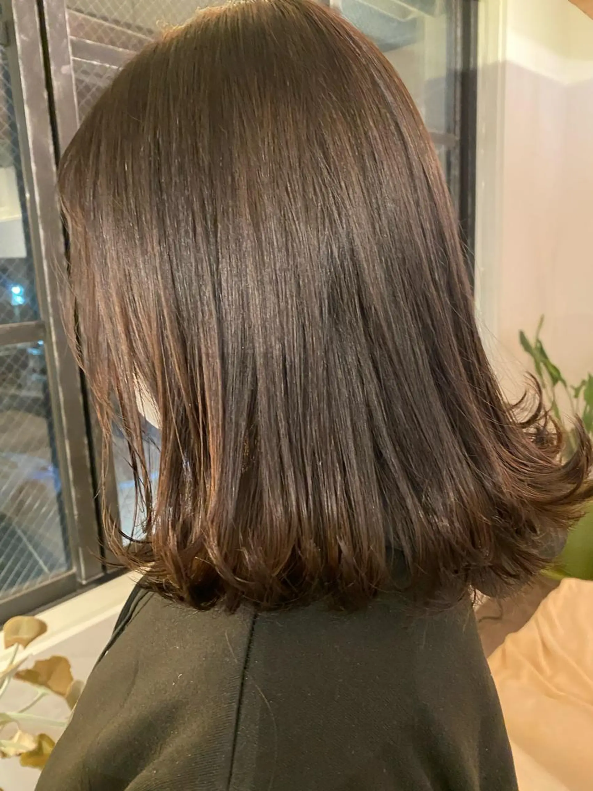 ミディアム アッシュ ari/ヘアセット レイヤーカット✂︎のヘアスタイル