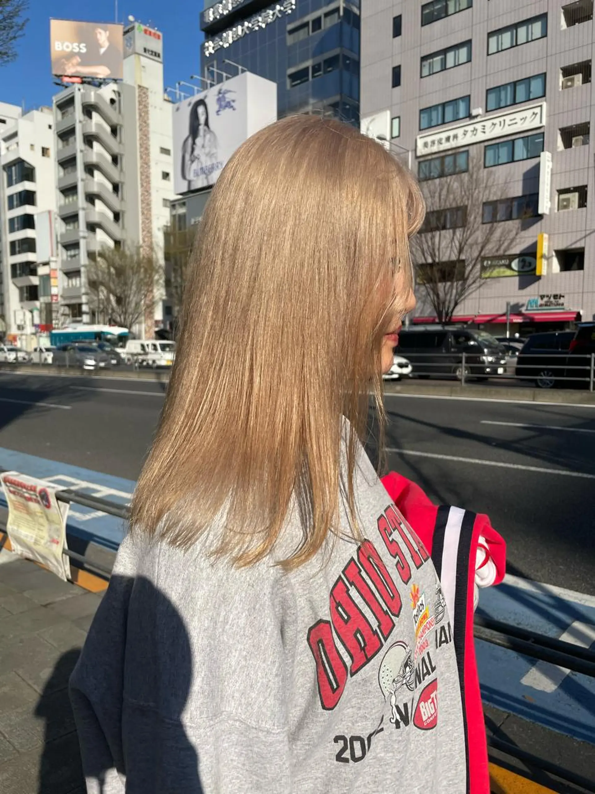 セミロング カラー ヘアカラー ミルクティー× グレージュMOMOのヘアスタイル