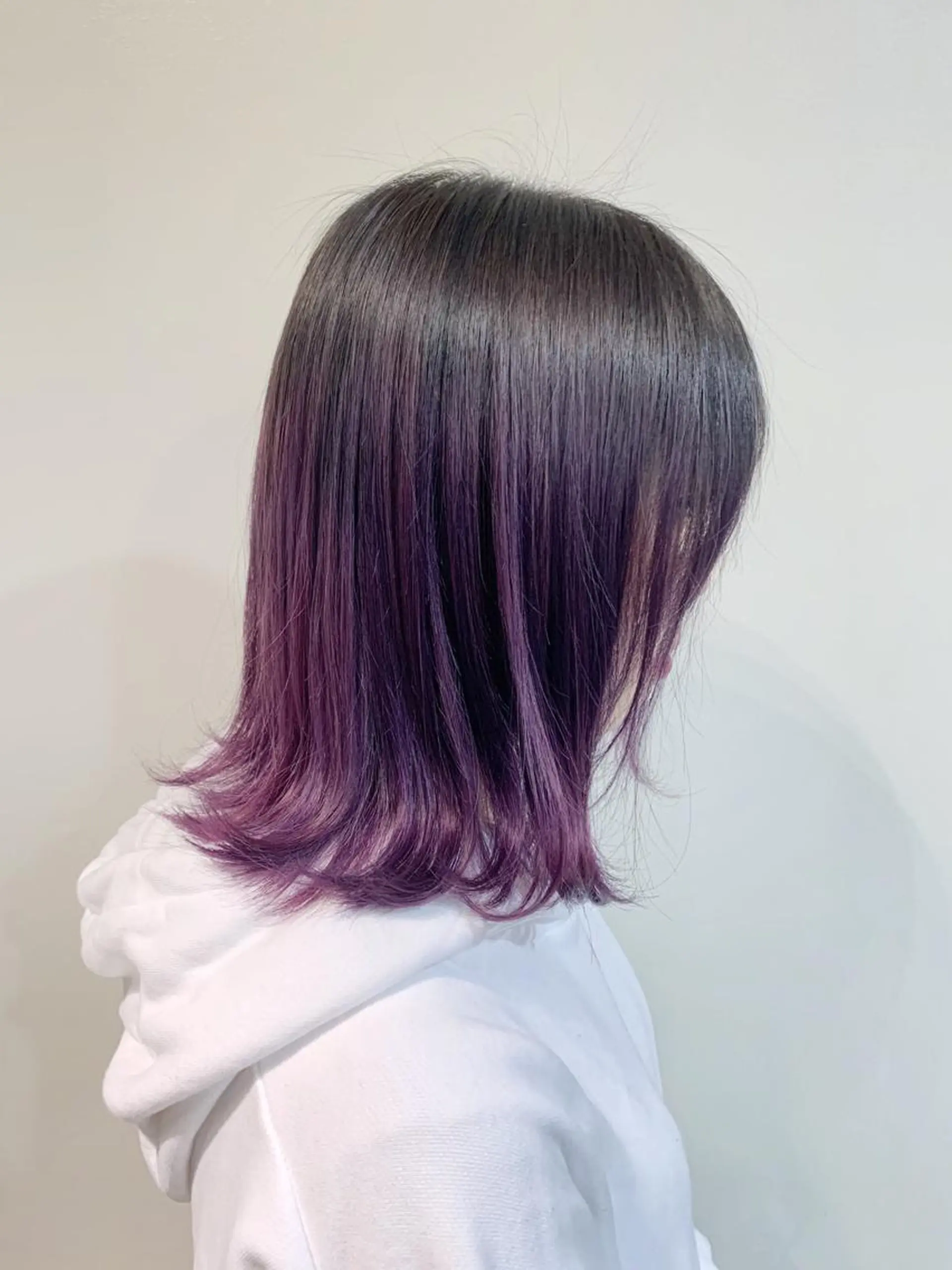 ミディアム カラー ヘアアレンジ ダークグレー グラデーションカラー パープルカラー 🌿‬ ܸAir 透明感🌱西村知佳のヘアスタイル