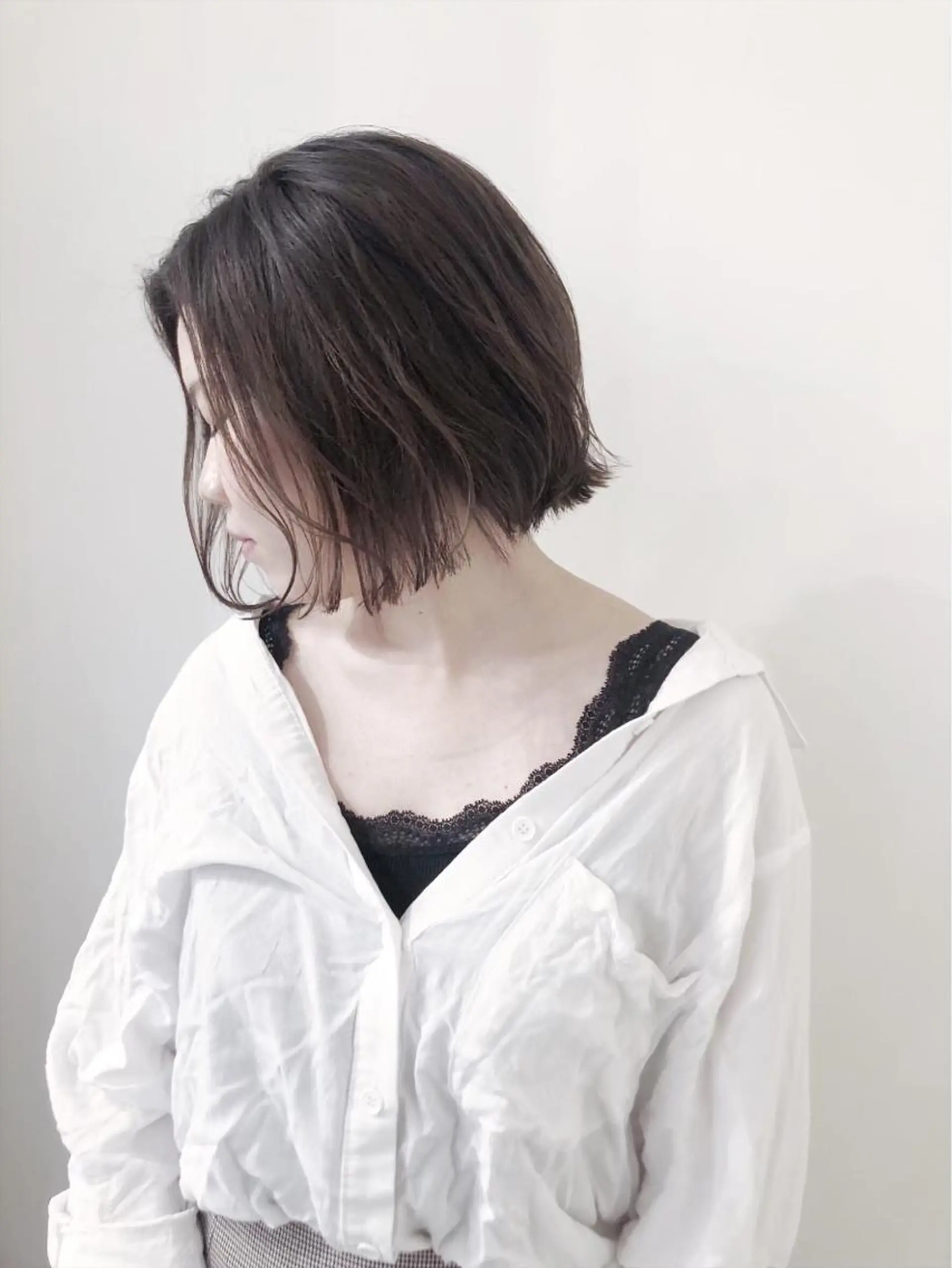 ショート カラー 長谷川 華奈子のヘアスタイル