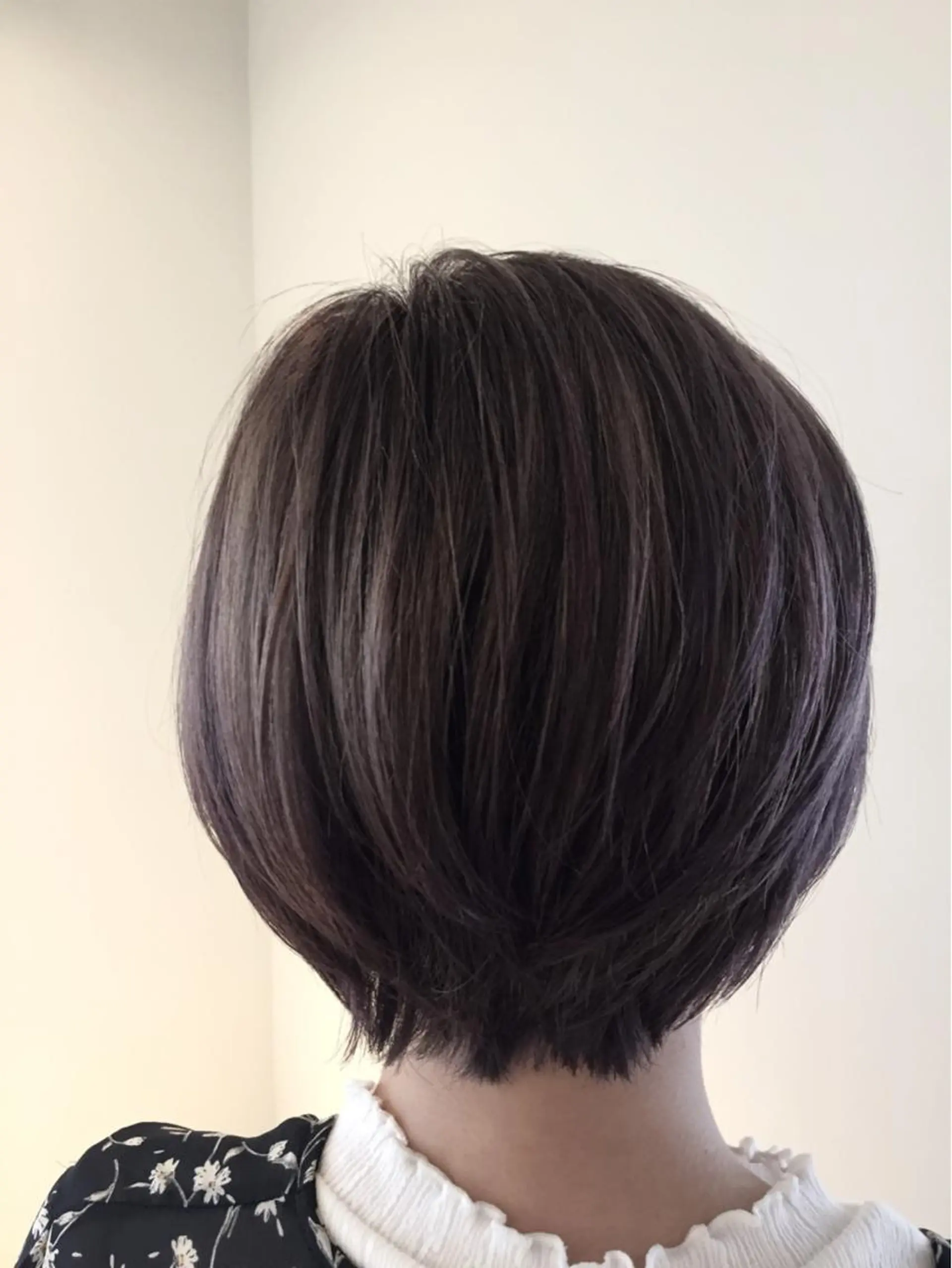 ショート カラー ヘアアレンジ アディクシーカラー 透明感カラー グレージュ イルミナカラー ショートヘア ✨ハイクオリティ✨ 山本香也のヘアスタイル