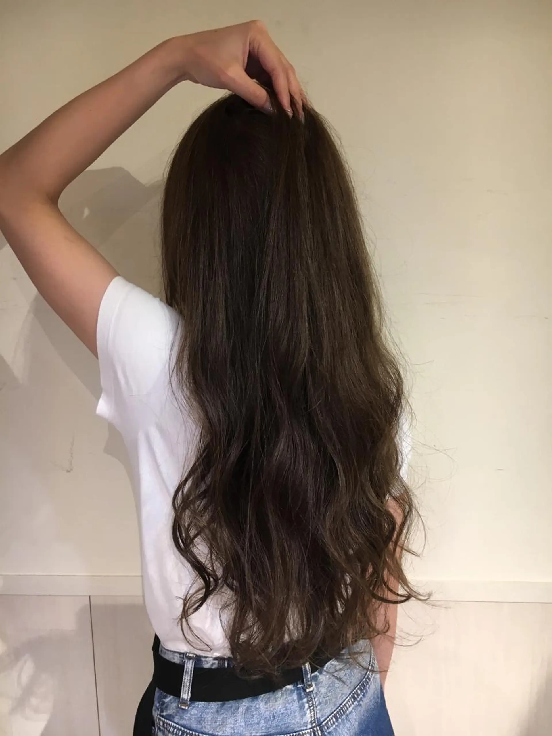 セミロング カラー 野崎 ひかりのヘアスタイル