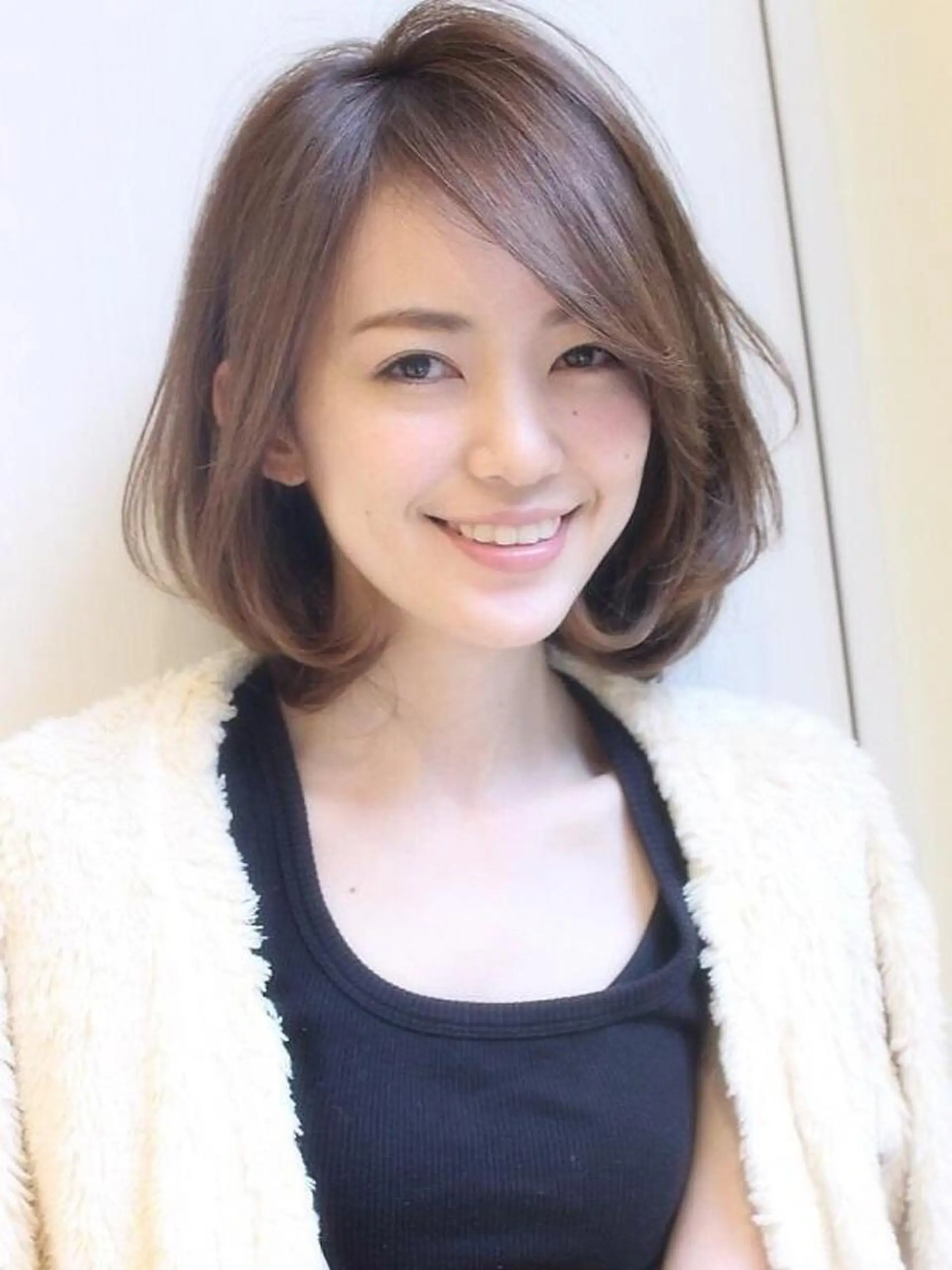 ミディアム カット ヘアカラー トリートメント 🌟モテ髪ショート 🌟店長　津賀涼のヘアスタイル