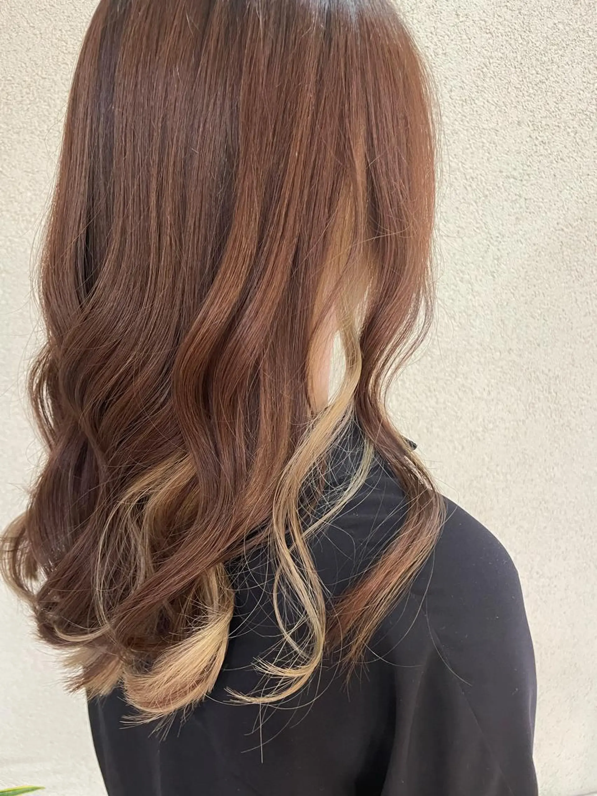 ロング カラー 松下 由恵のヘアスタイル