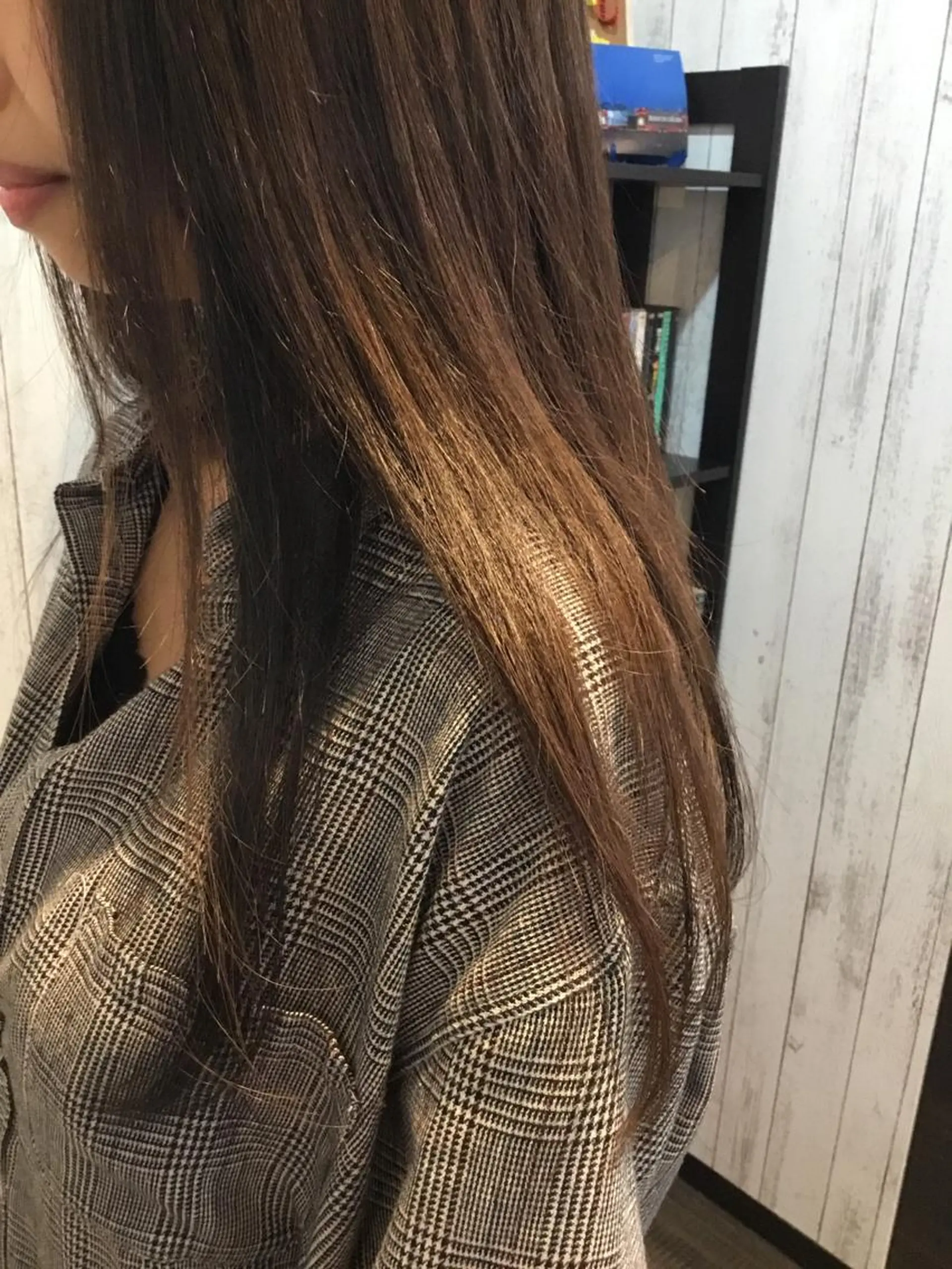 ロング カラー embrace エンブレイスのヘアスタイル