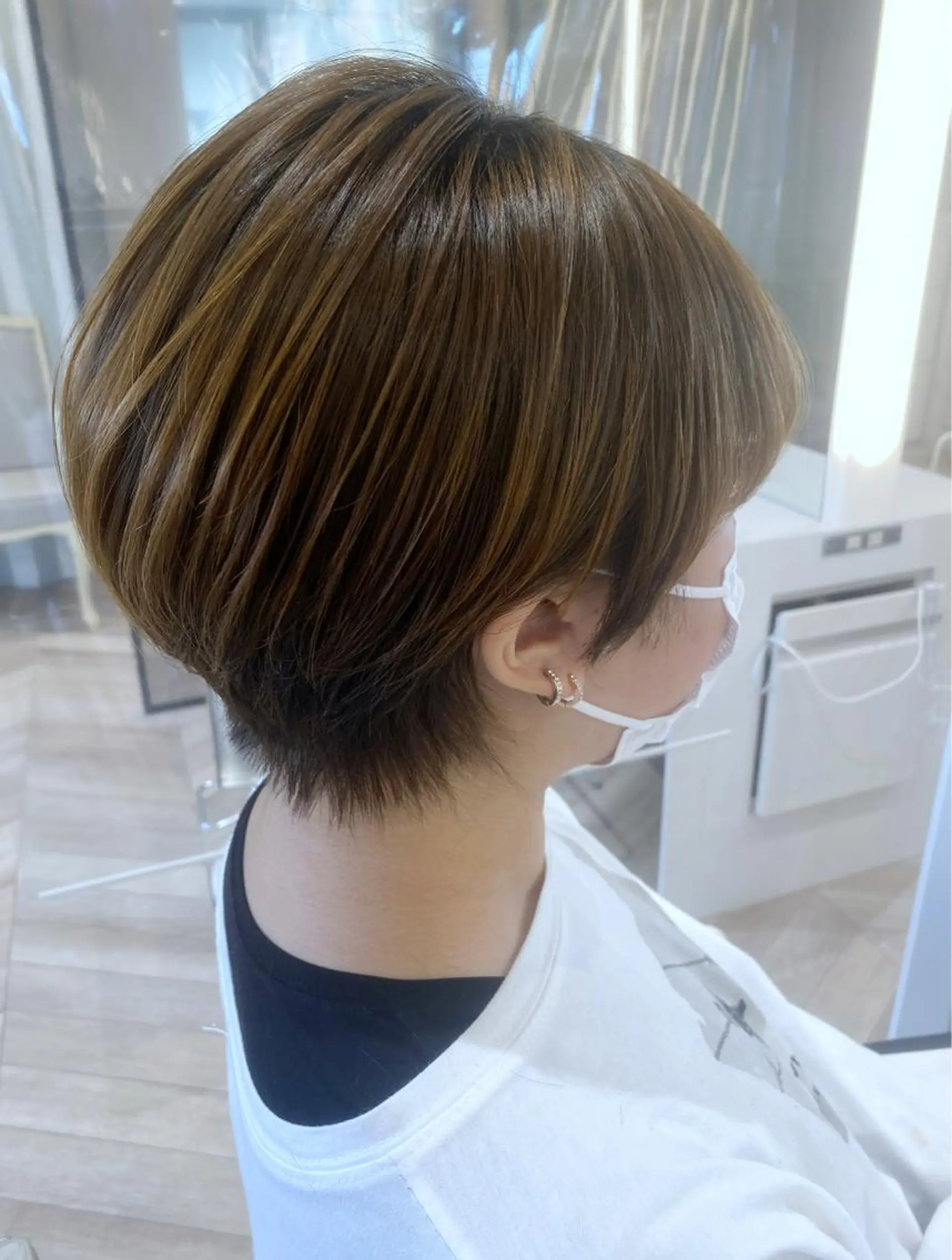 ショート 丸みショート ショートヘア 小顔レイヤー/ ベージュ🤍Rieのヘアスタイル