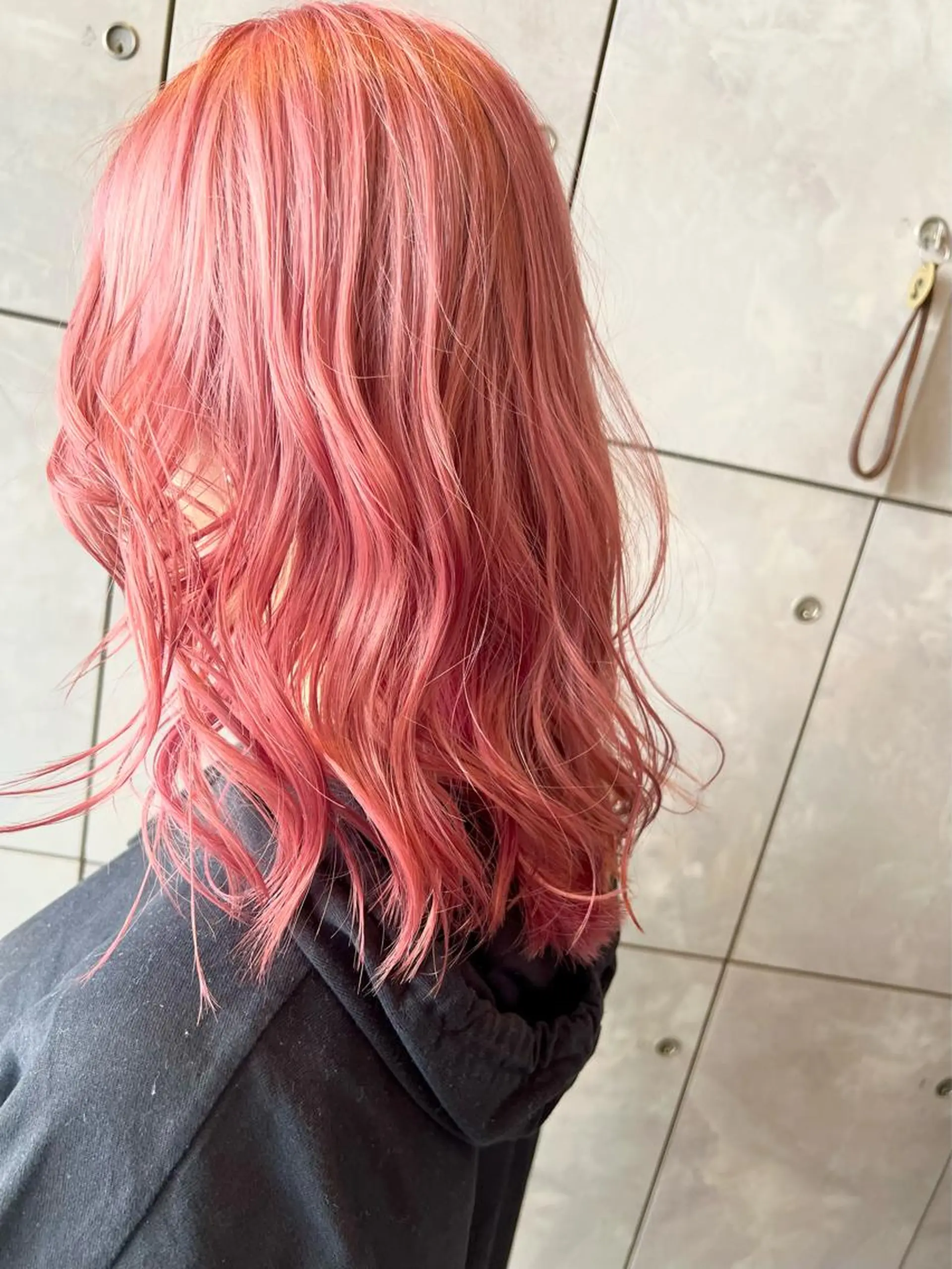 セミロング カラー ヘアアレンジ ヘアカラー トリートメント ヘアセット 🌈インナーカラー ‘ショウマ’🌈のヘアスタイル