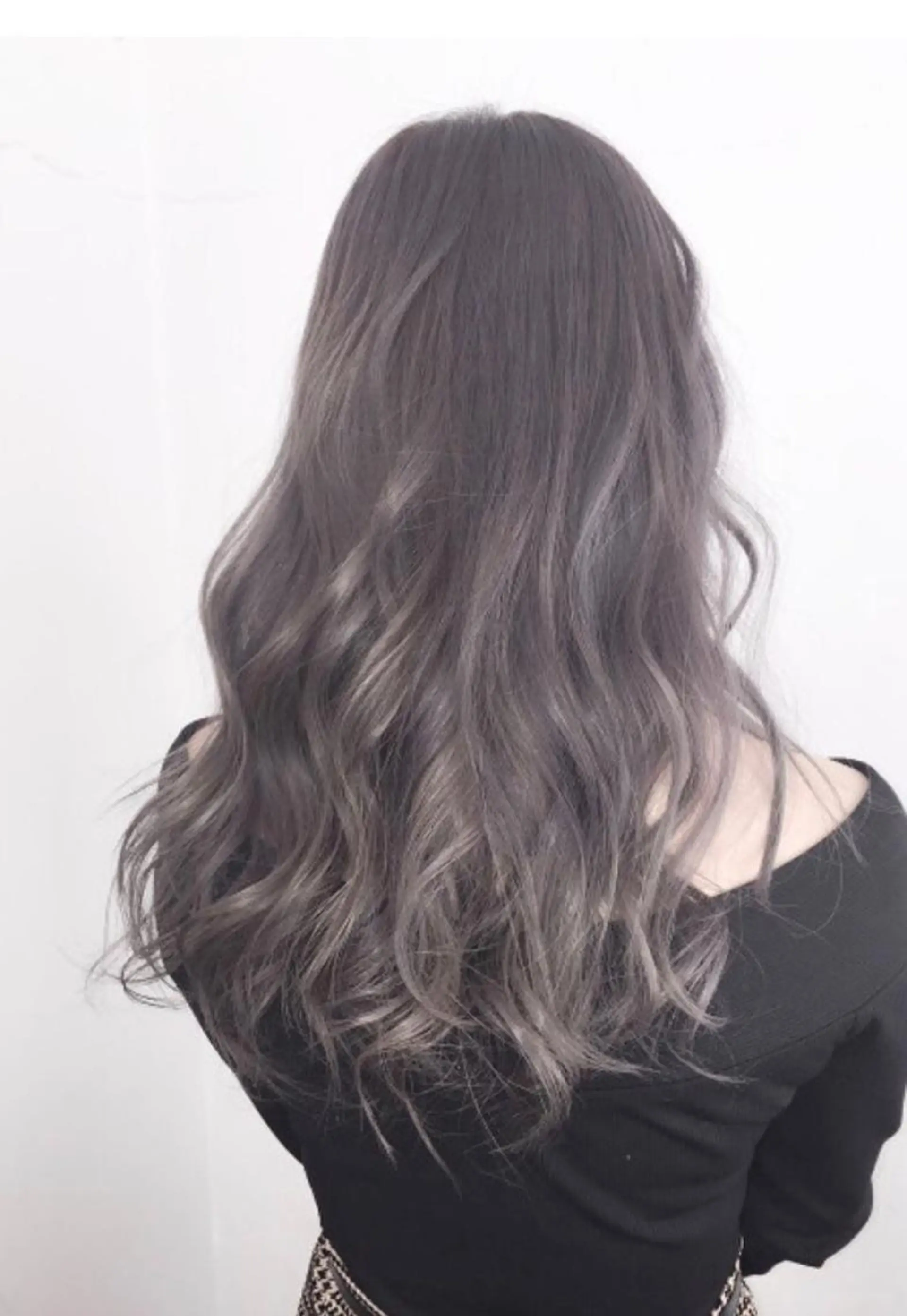 ミディアム カラー ブリーチ グラデーションカラー ハイライトカラー イルミナカラー ハイライト ヘアカラー トリートメント ケア剤オタク×海外 ヘア長谷川裕起のヘアスタイル