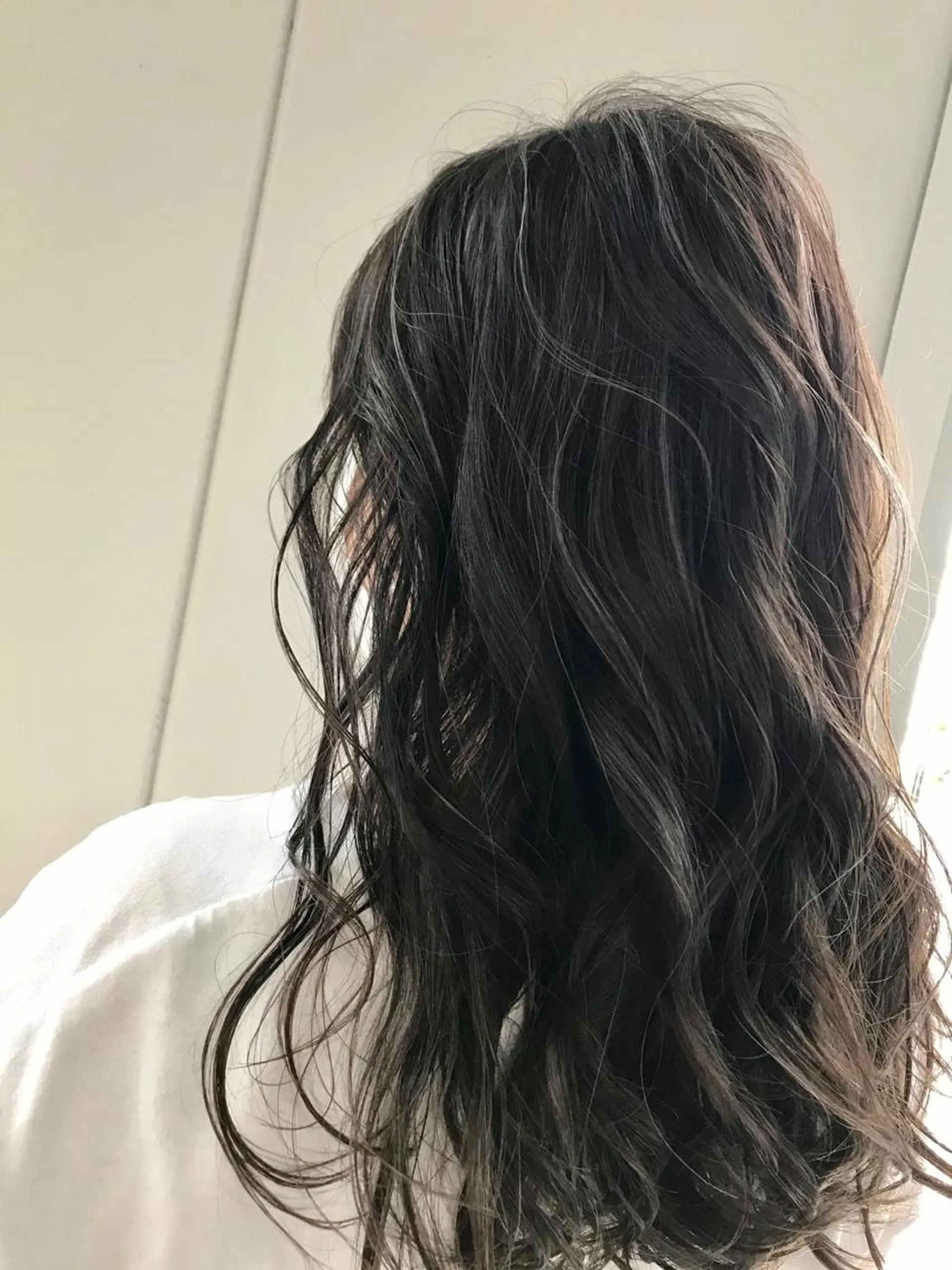 ロング カラー KOOKI スティードトーキョーのヘアスタイル