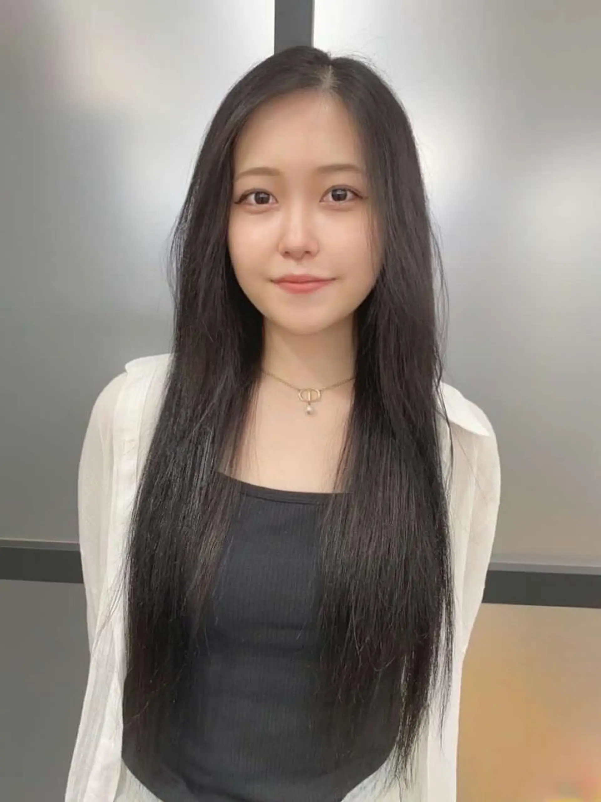 ロング カラー 黒髪 makoto / Rojiのヘアスタイル