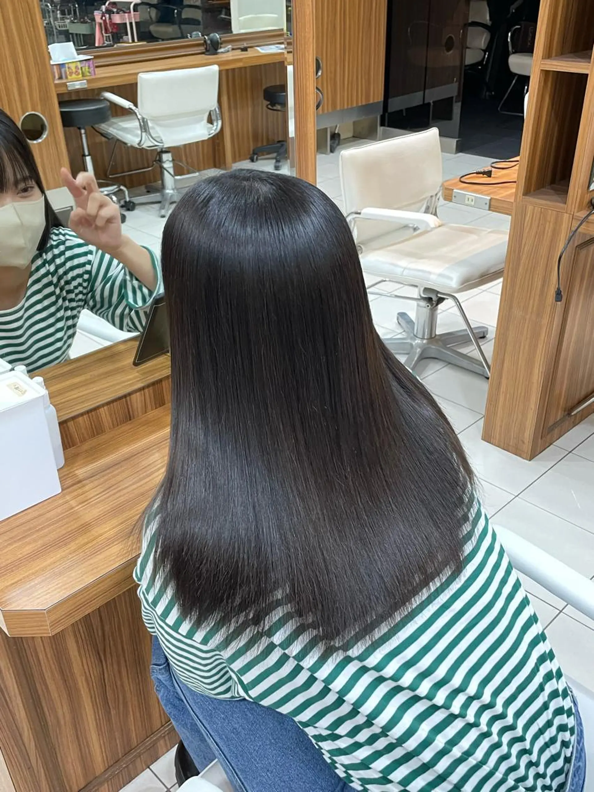 ロング カット ヘアカラー 縮毛矯正 ☪︎⋆ hair & eye yuka˚✩のマツエク・マツパデザイン